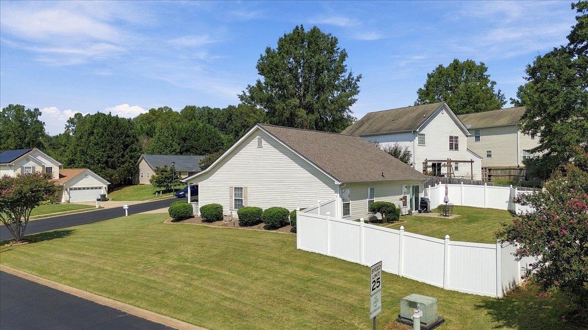 2 Jessica Way Property Photo 27