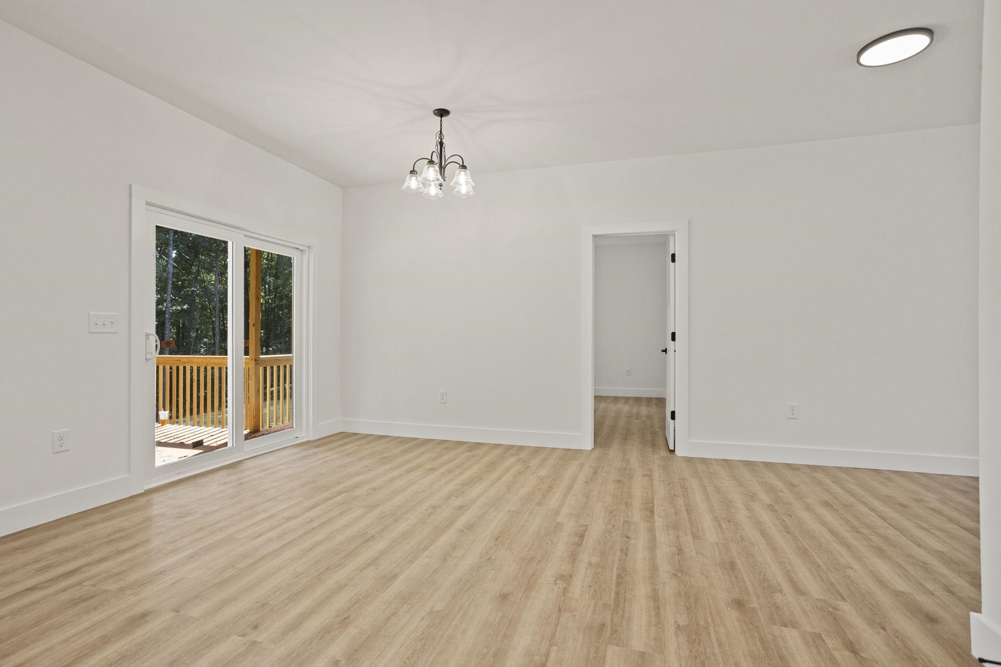 171 Easy Street Property Photo 7