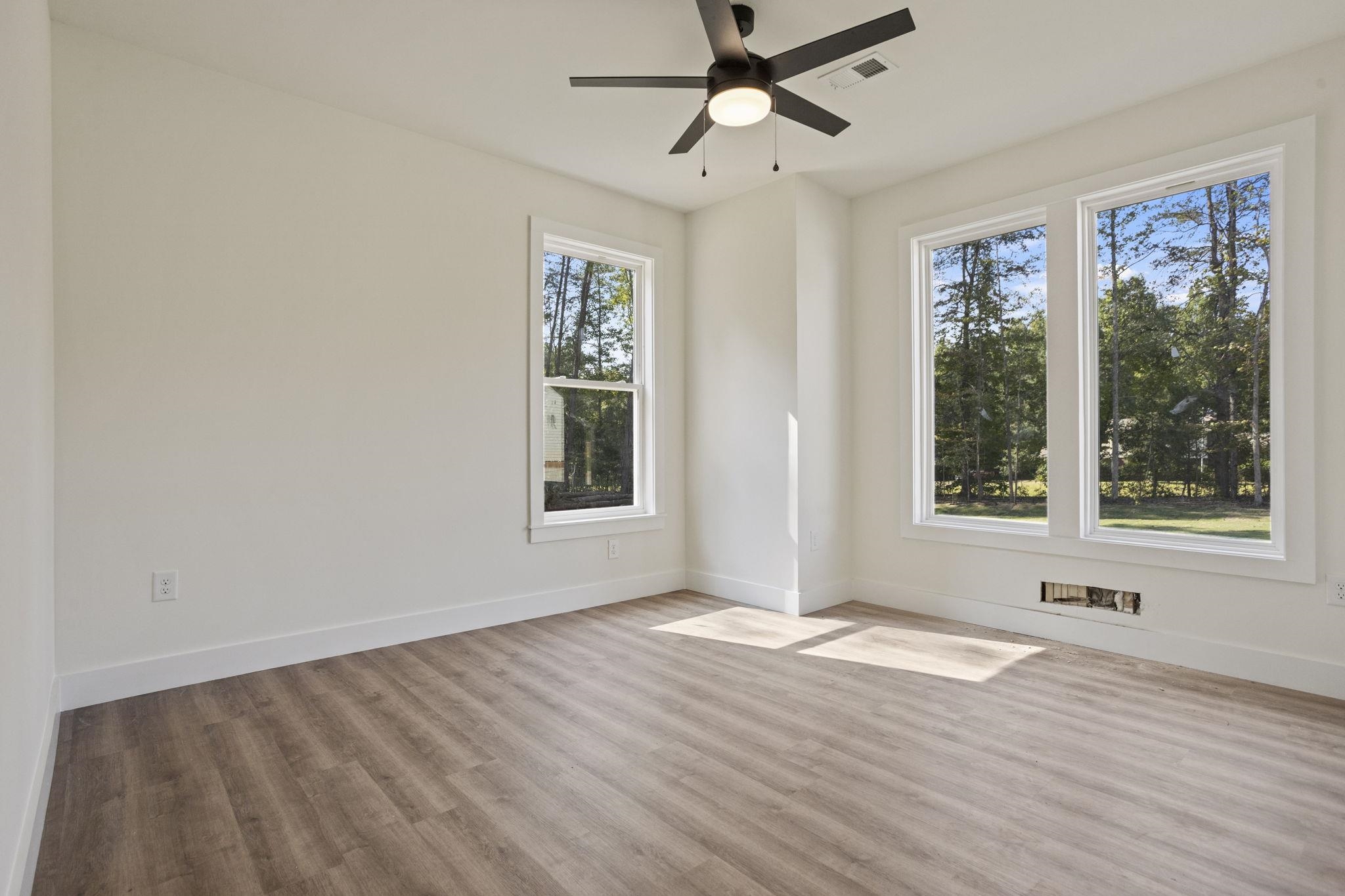171 Easy Street Property Photo 13