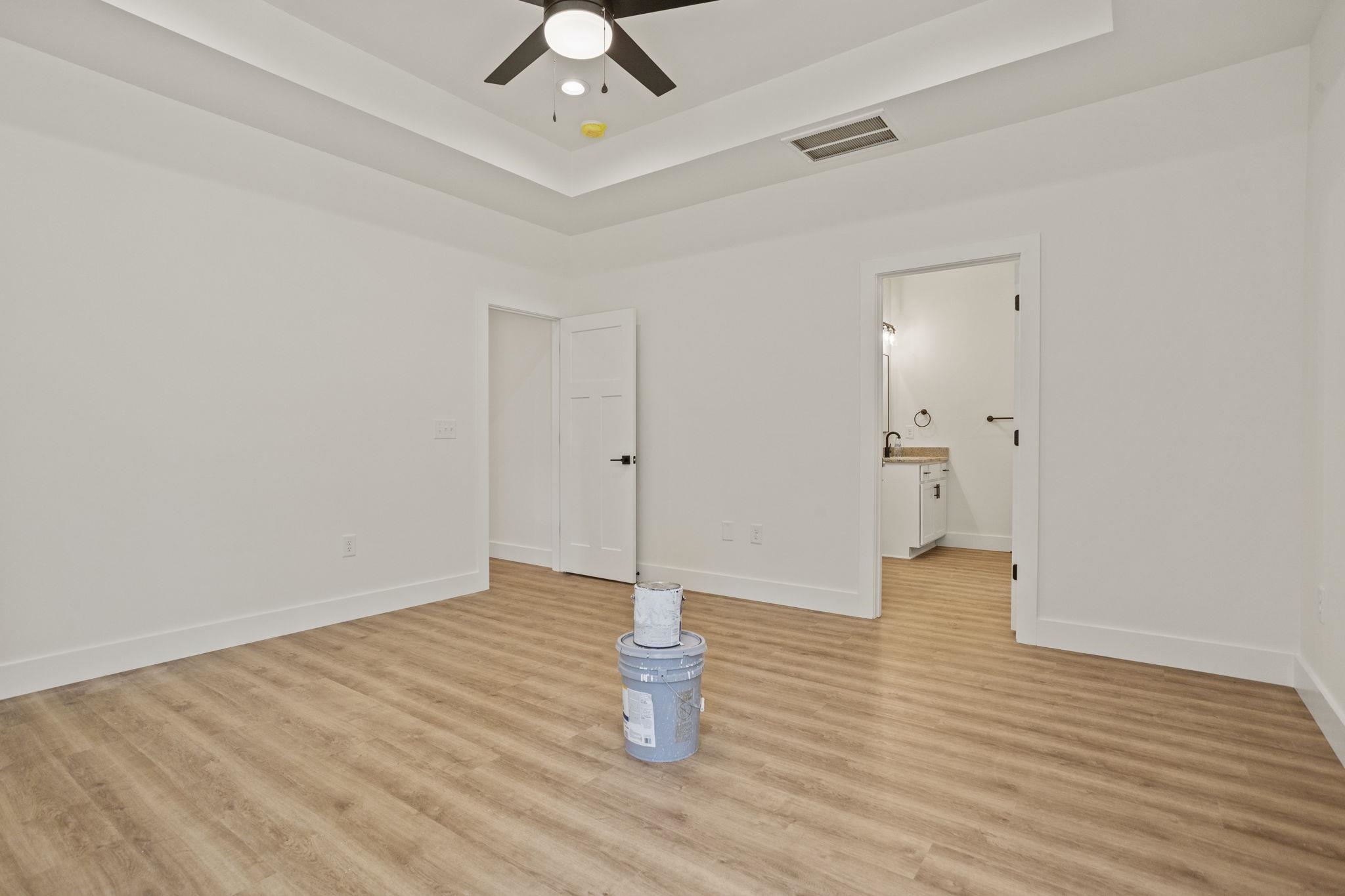 171 Easy Street Property Photo 21