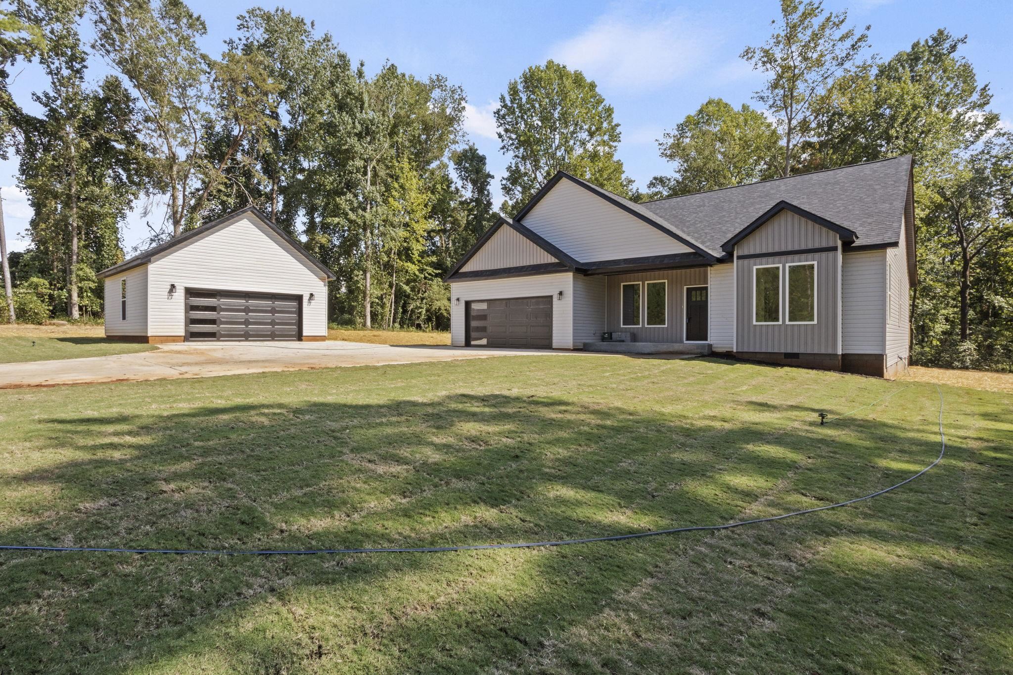 171 Easy Street Property Photo 32