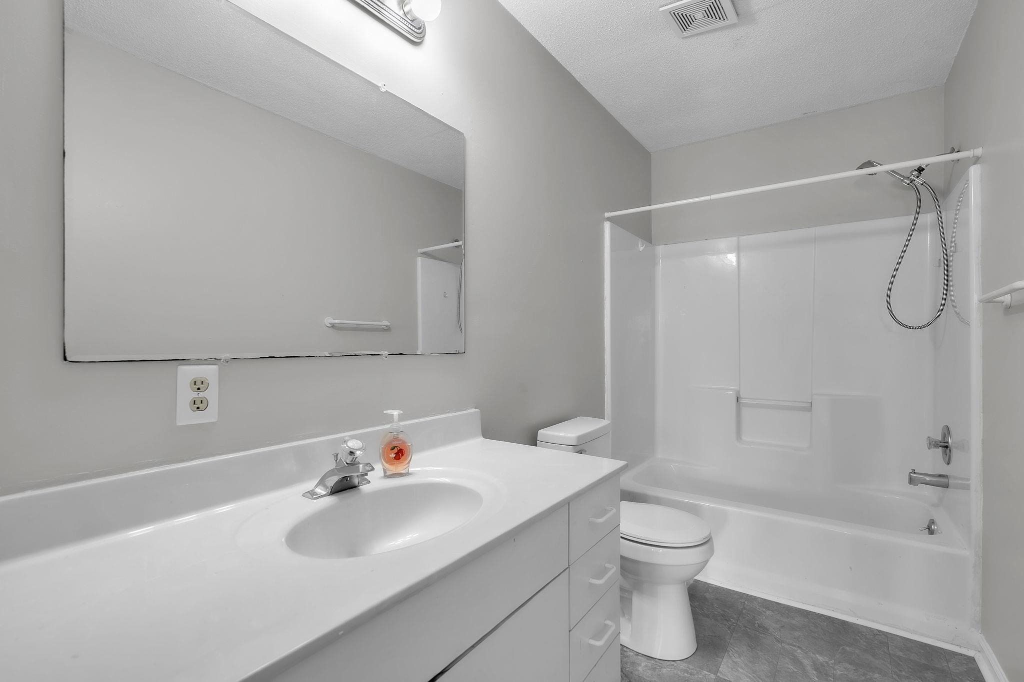 48 Tierra Drive Property Photo 7