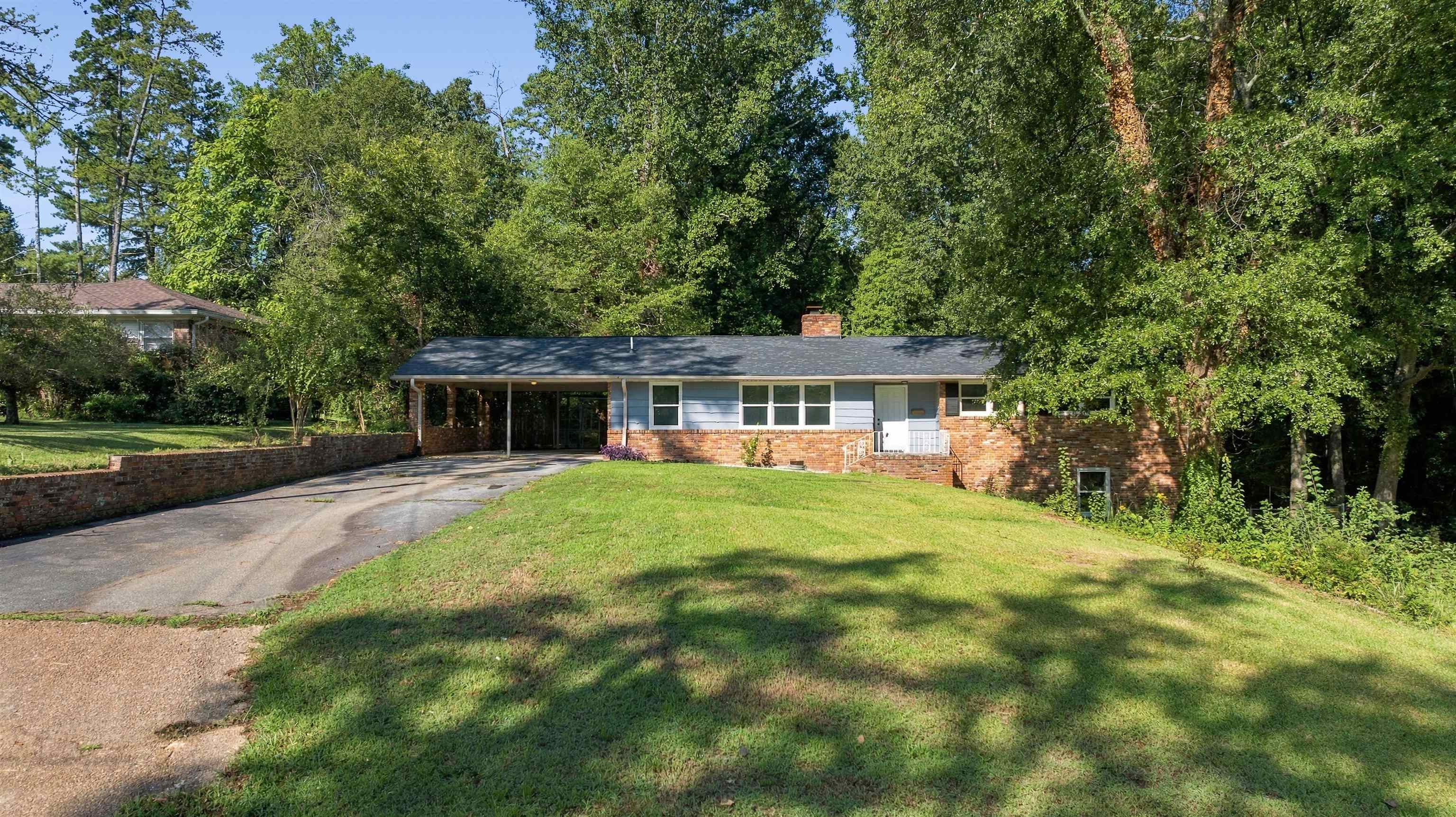 336 Weblin Street Property Photo 1