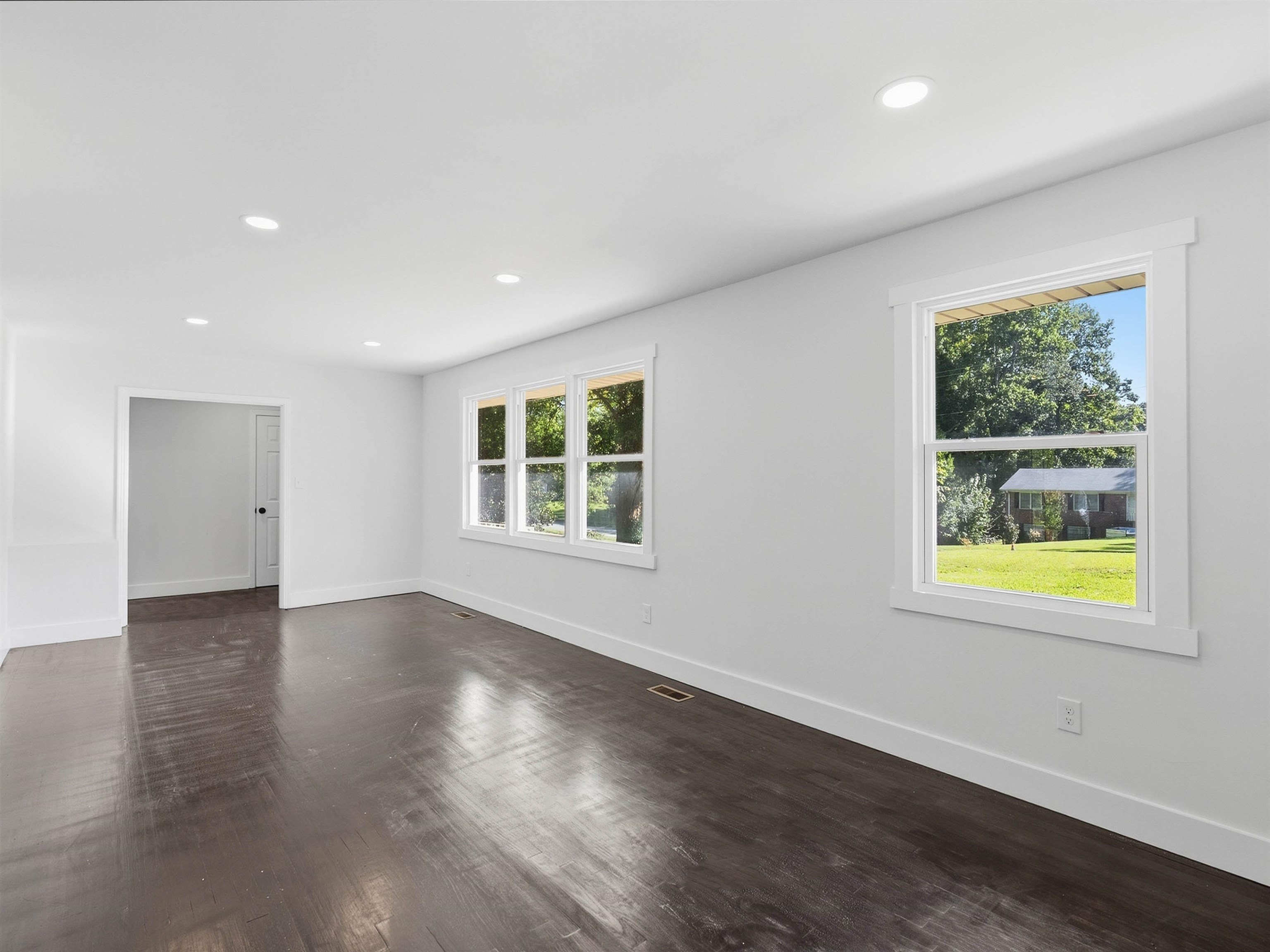 336 Weblin Street Property Photo 8