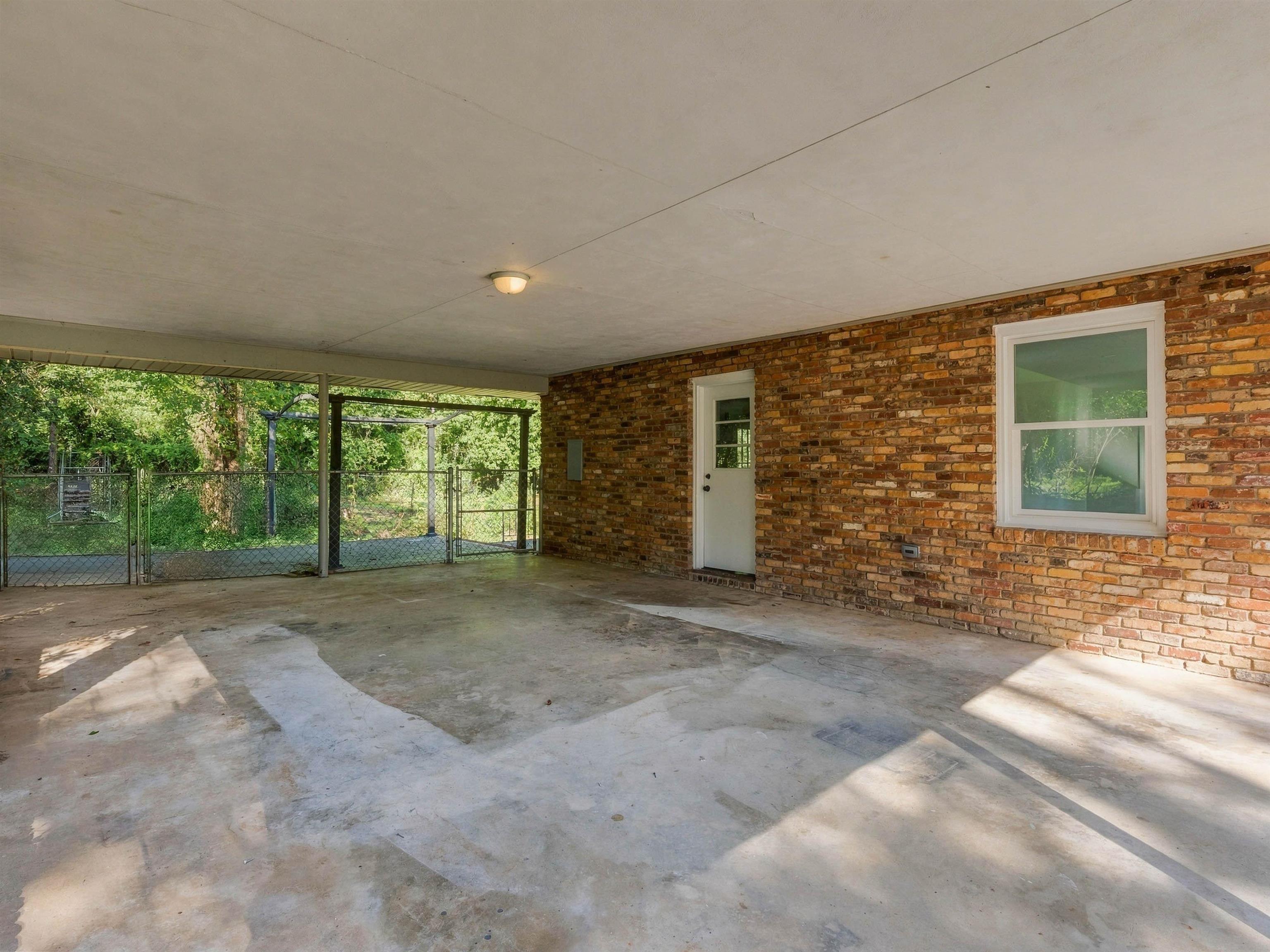 336 Weblin Street Property Photo 26