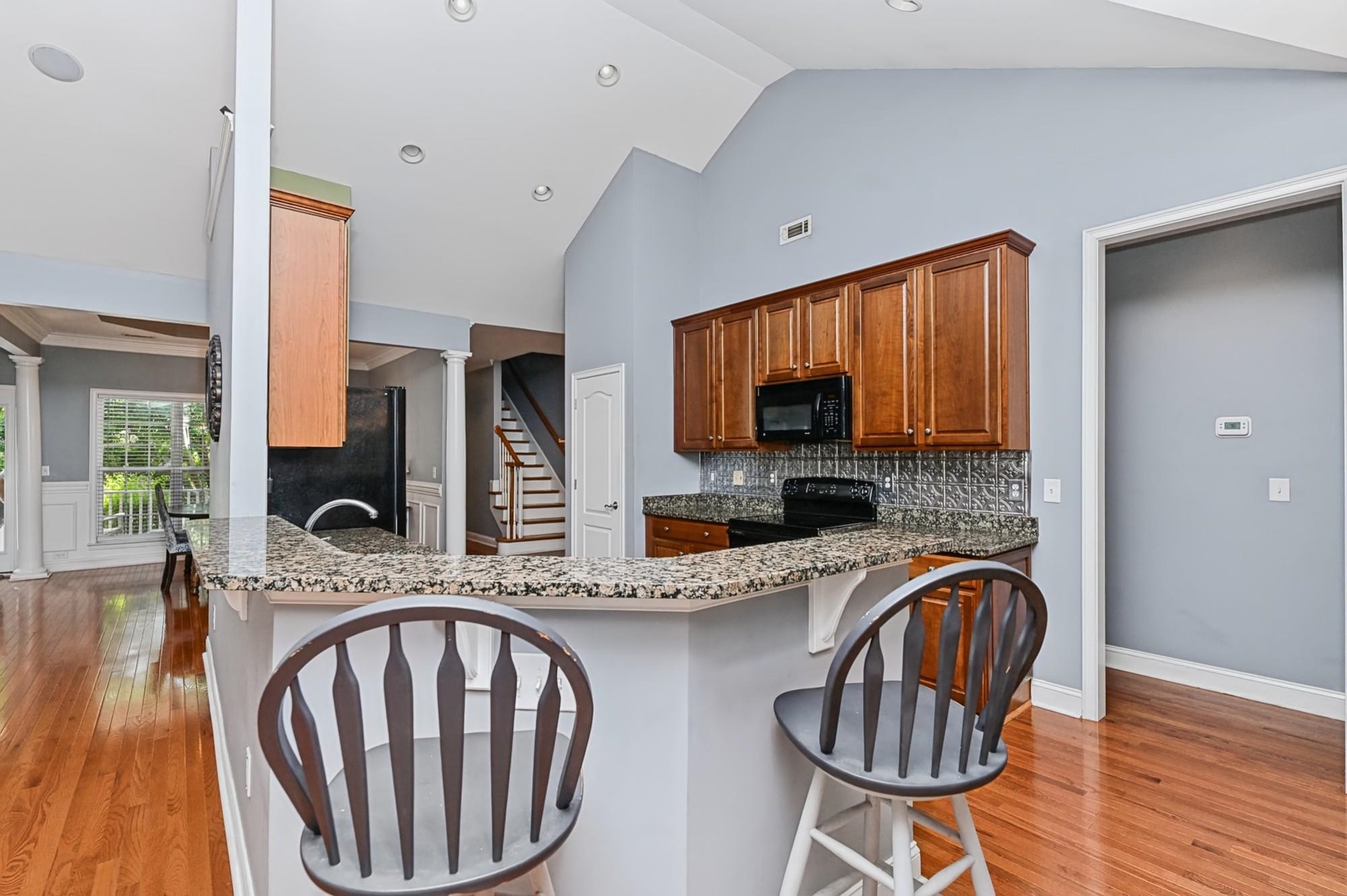 300 Gladstone Way Property Photo 11