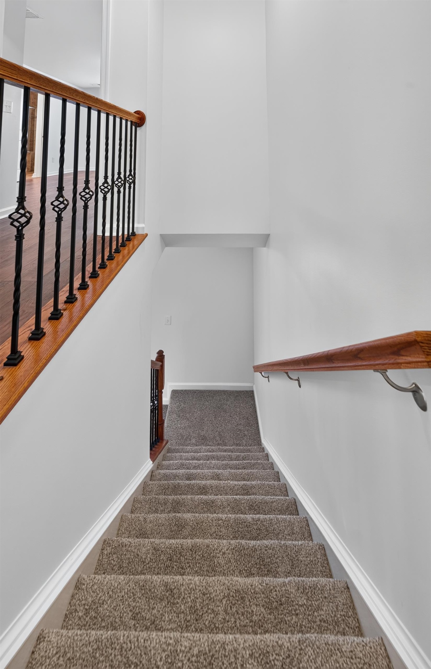 413 Christiane Way Property Photo 25