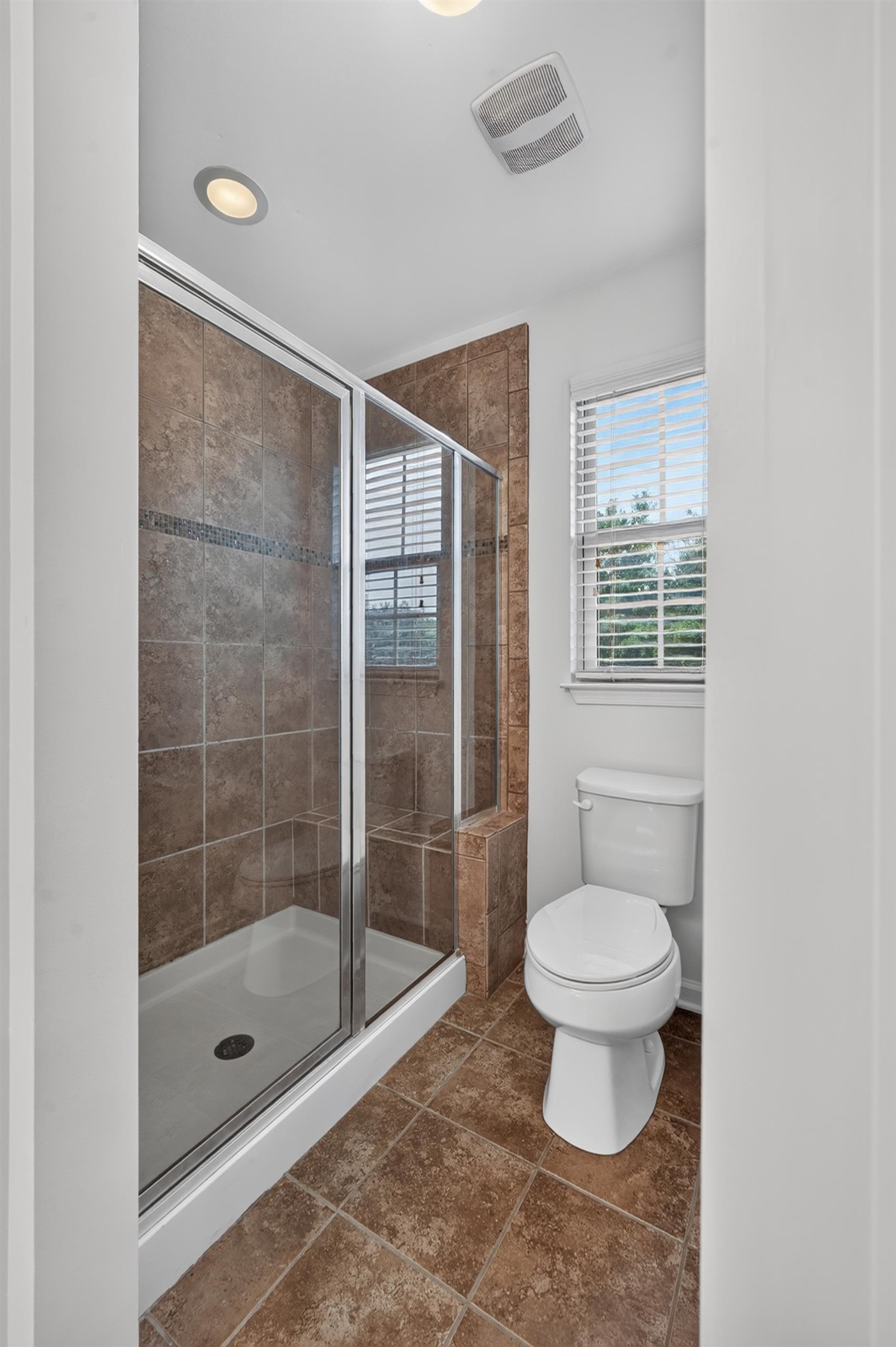 413 Christiane Way Property Photo 33