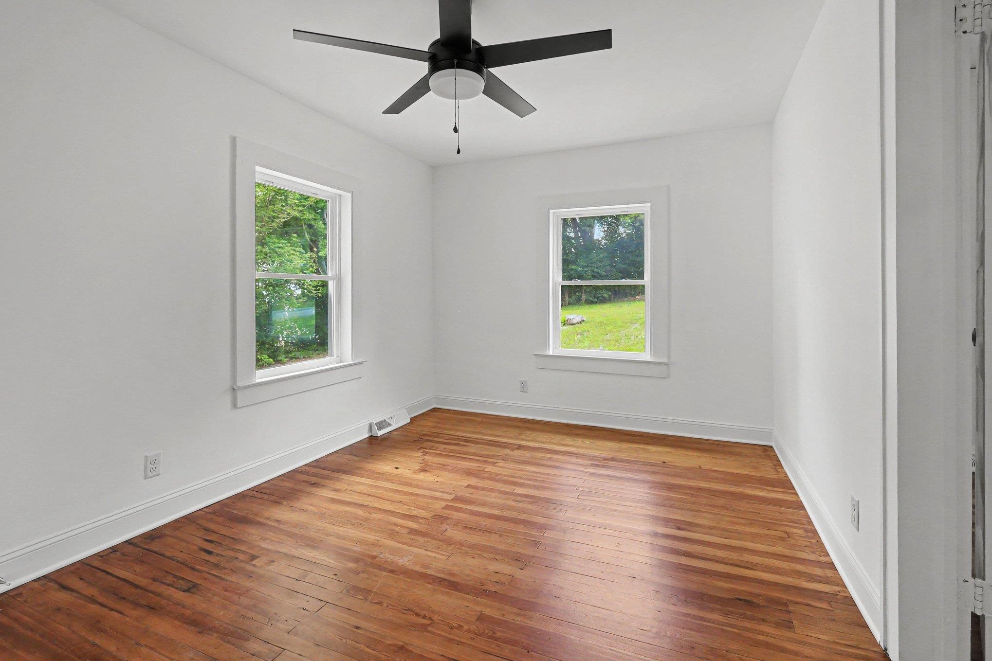 586 Hickory Drive Property Photo 14