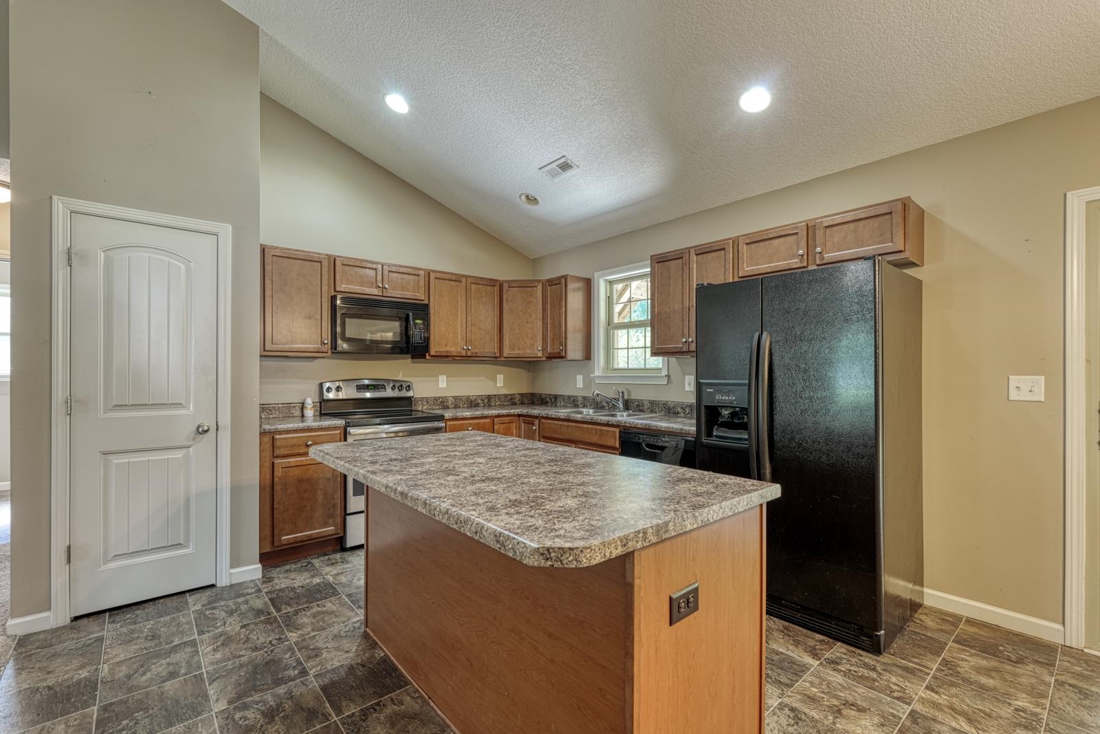 443 Mandys Meadow Drive Property Photo 10