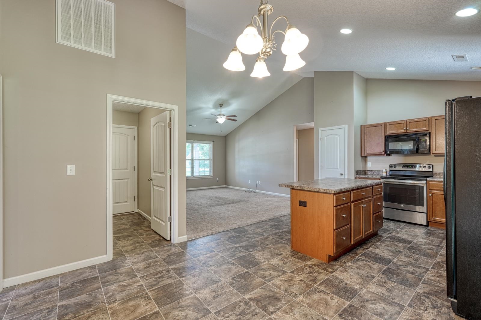 443 Mandys Meadow Drive Property Photo 11