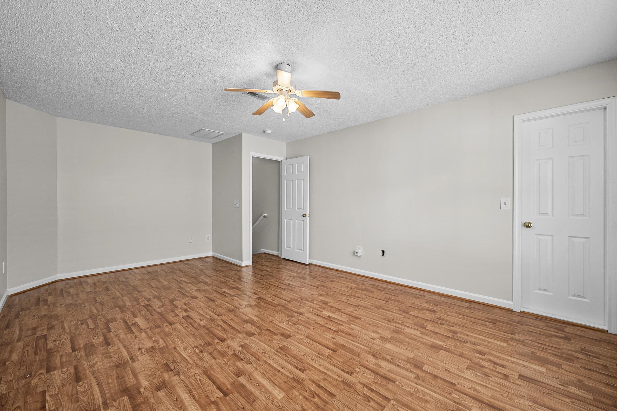511 Smoothstone Drive Property Photo 17