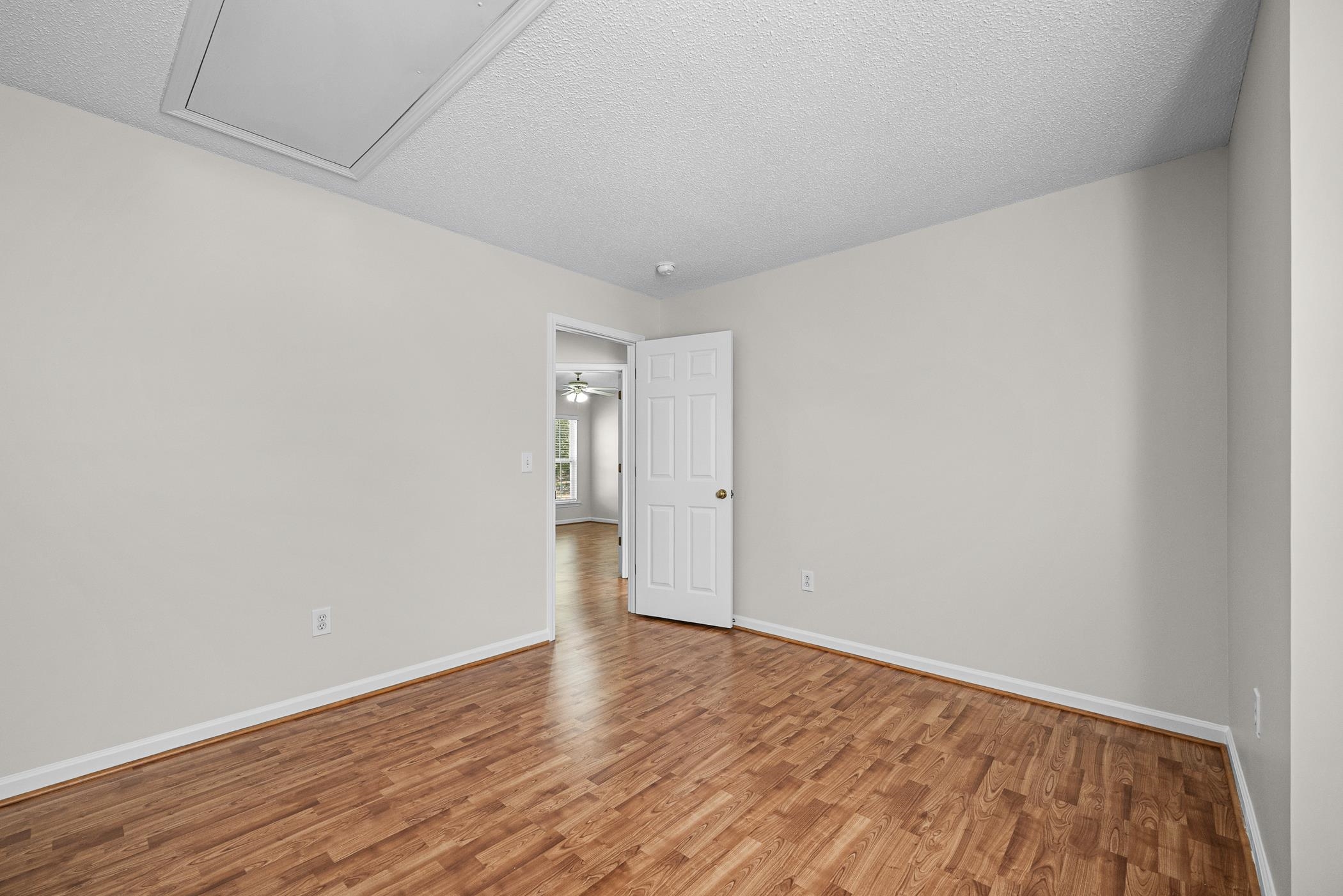 511 Smoothstone Drive Property Photo 19