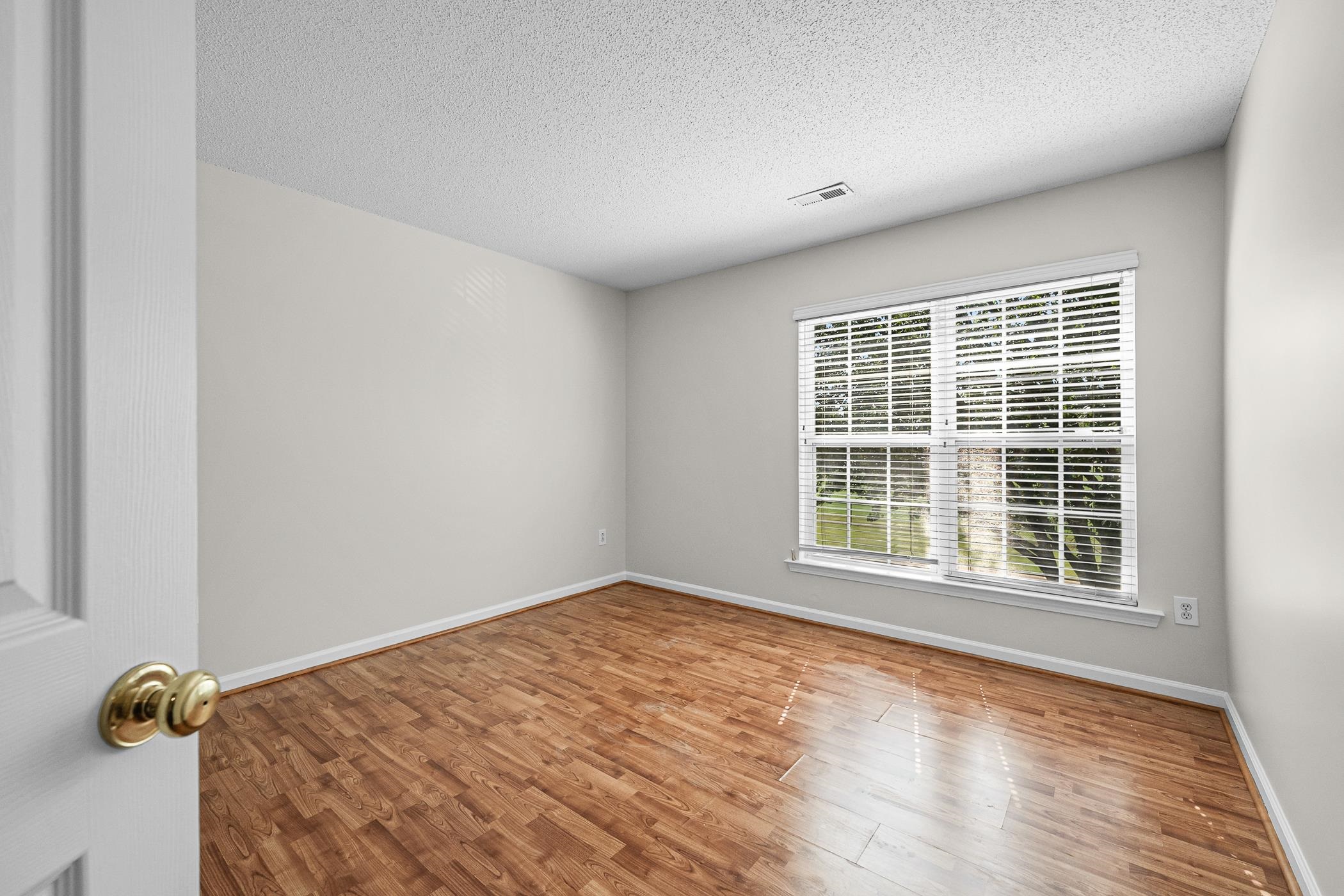 511 Smoothstone Drive Property Photo 21