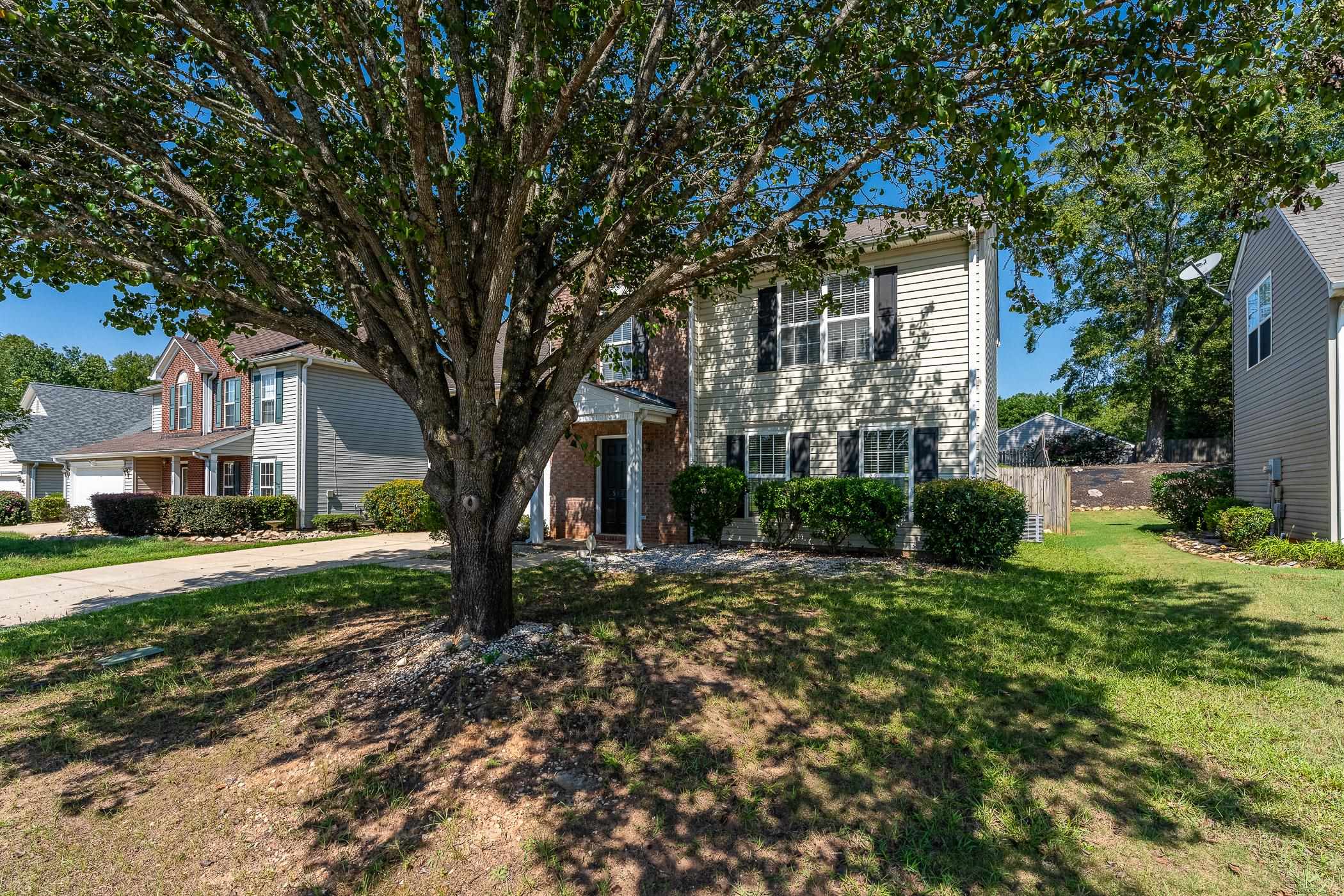 511 Smoothstone Drive Property Photo 33