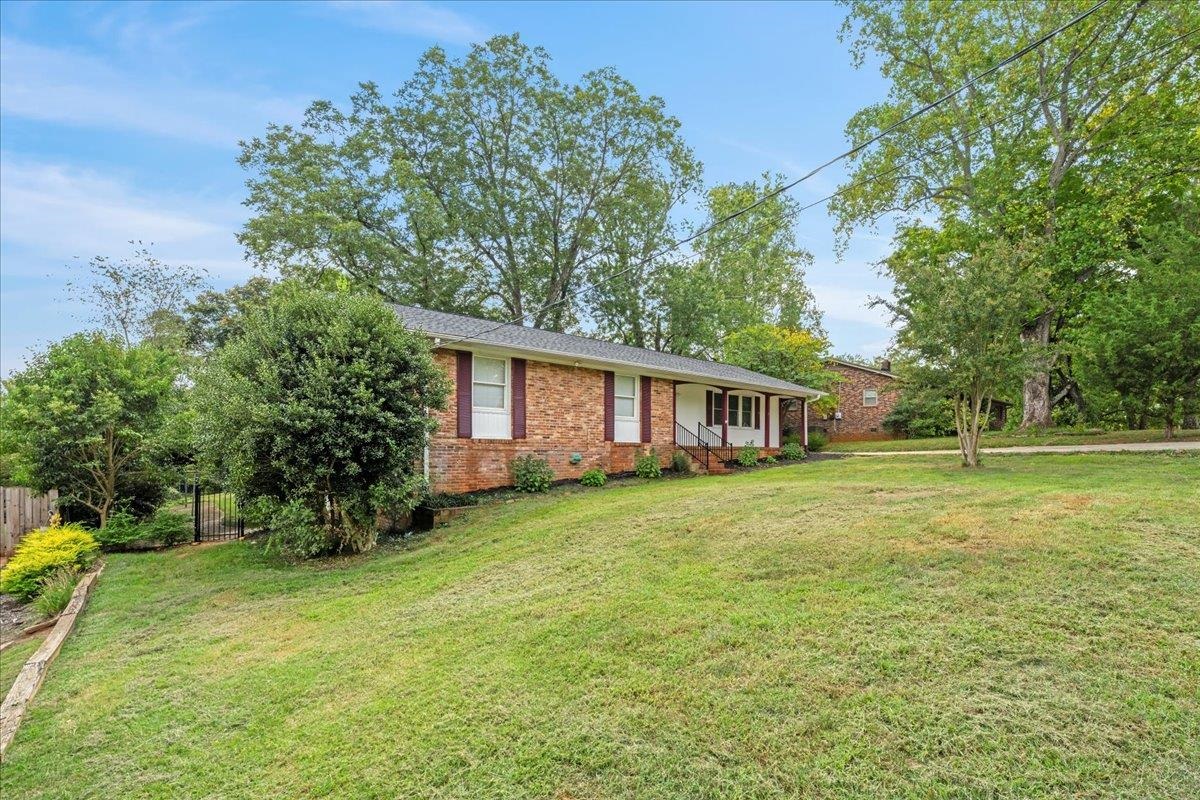 16 Starsdale Circle Property Photo 1