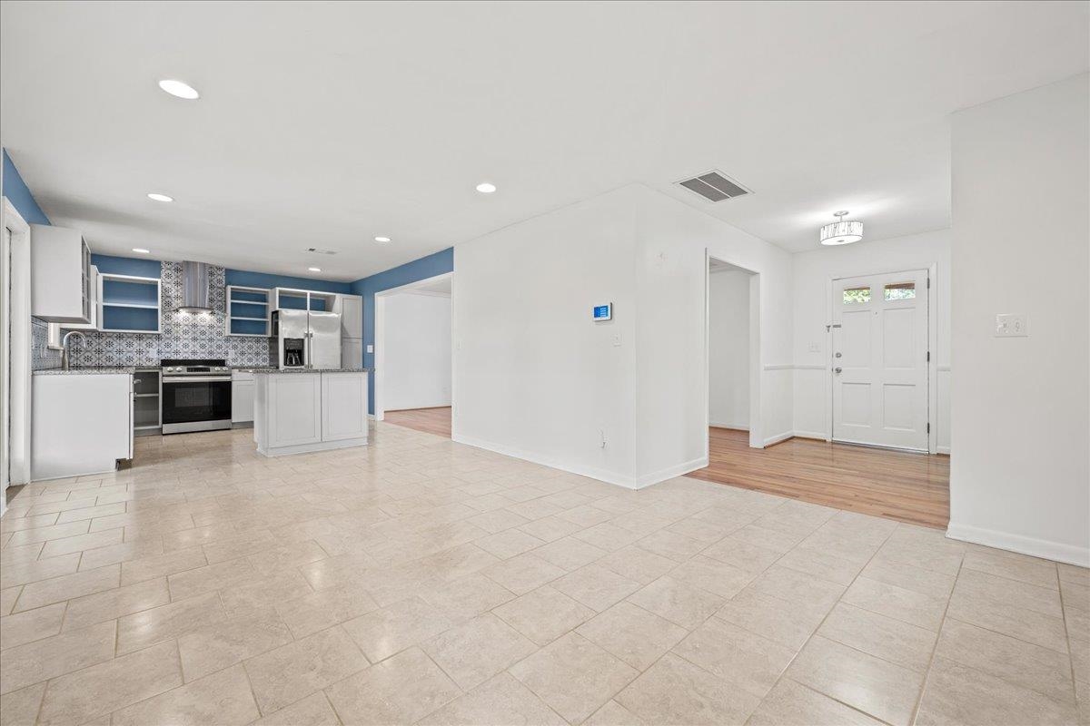 16 Starsdale Circle Property Photo 10