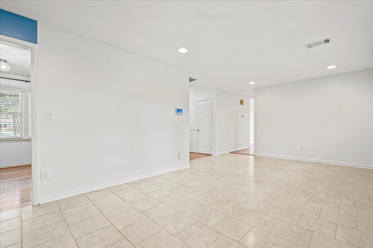 16 Starsdale Circle Property Photo 11