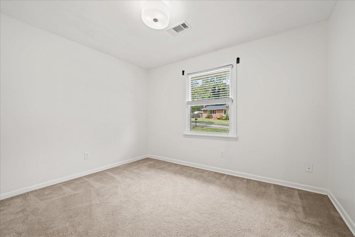16 Starsdale Circle Property Photo 22