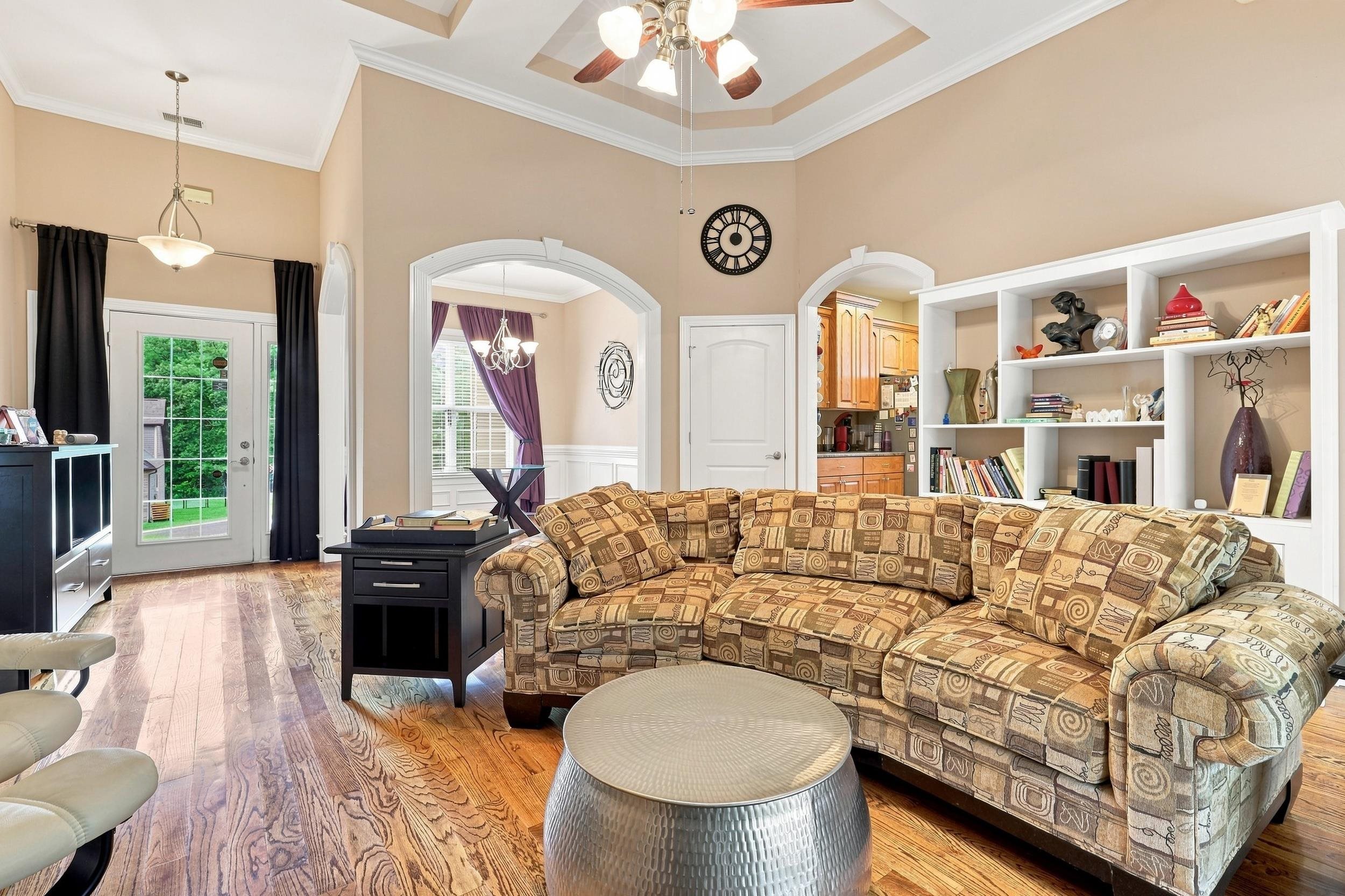 608 Mandeville Drive Property Photo 4