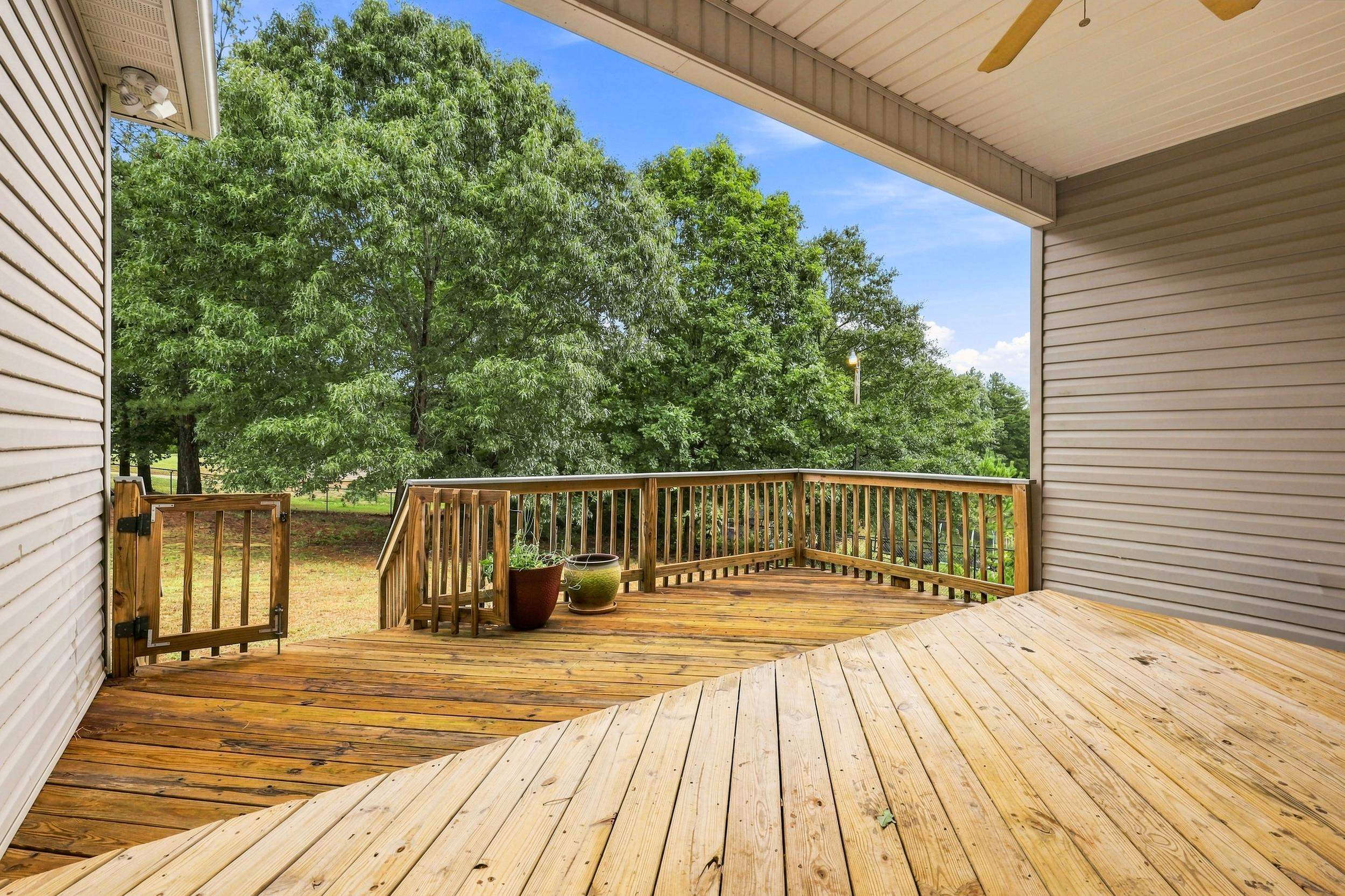 608 Mandeville Drive Property Photo 24