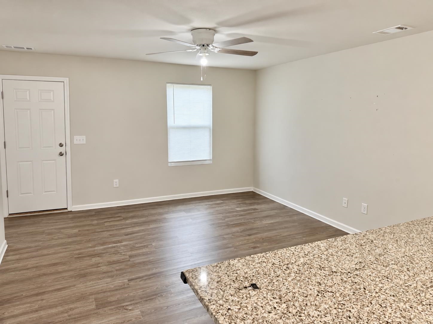 579 Potter Road Property Photo 5