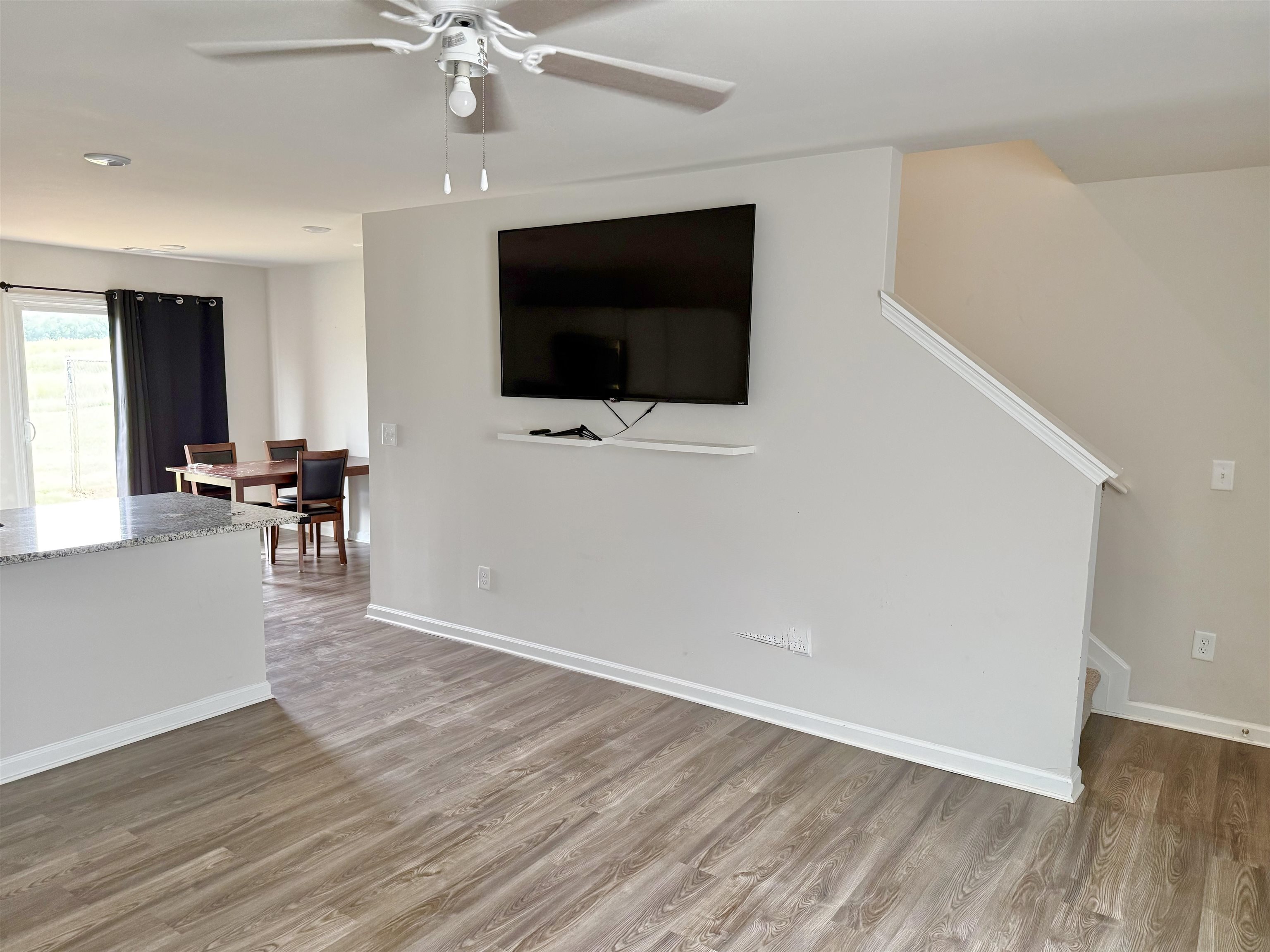 579 Potter Road Property Photo 6