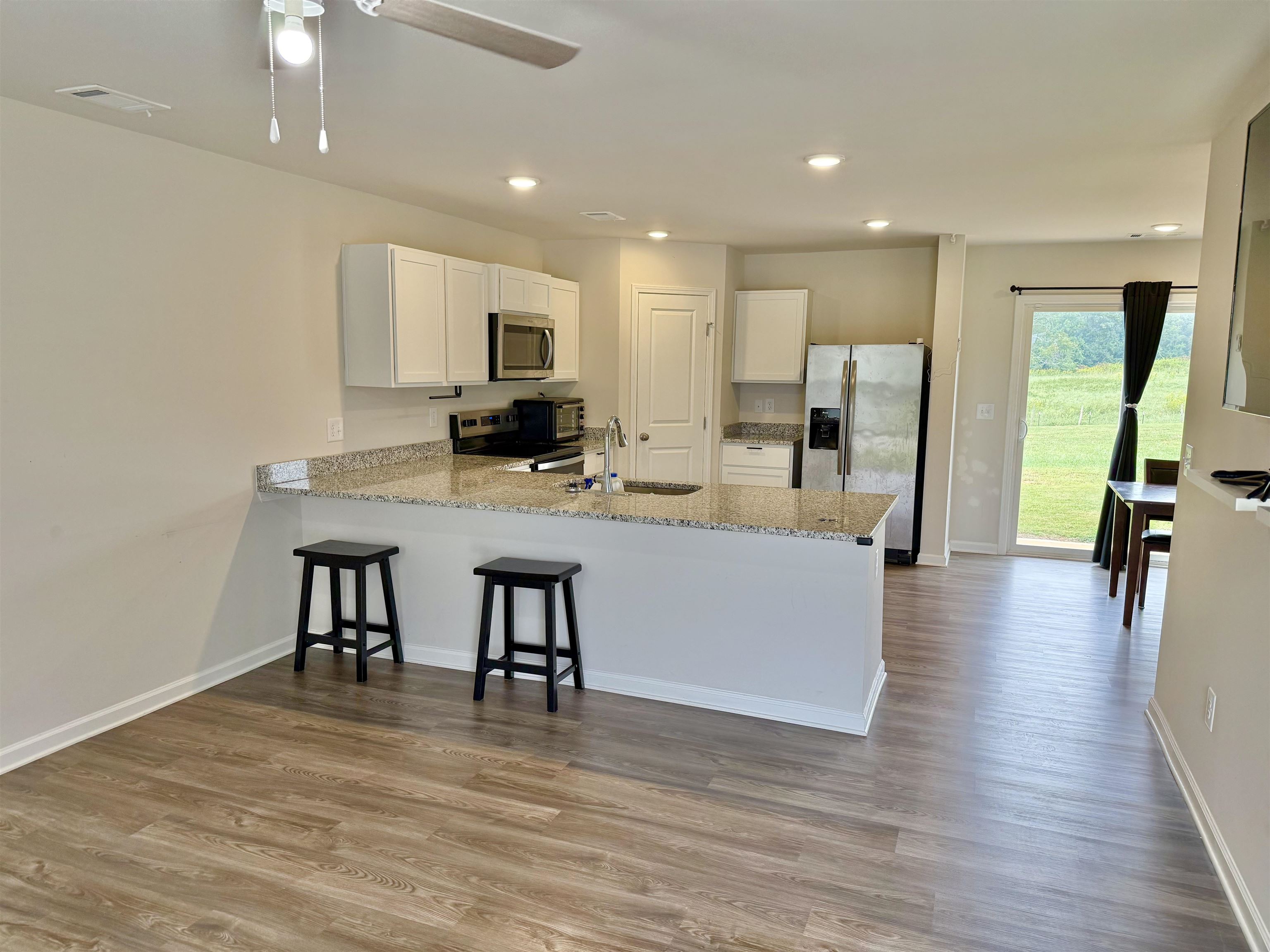 579 Potter Road Property Photo 7