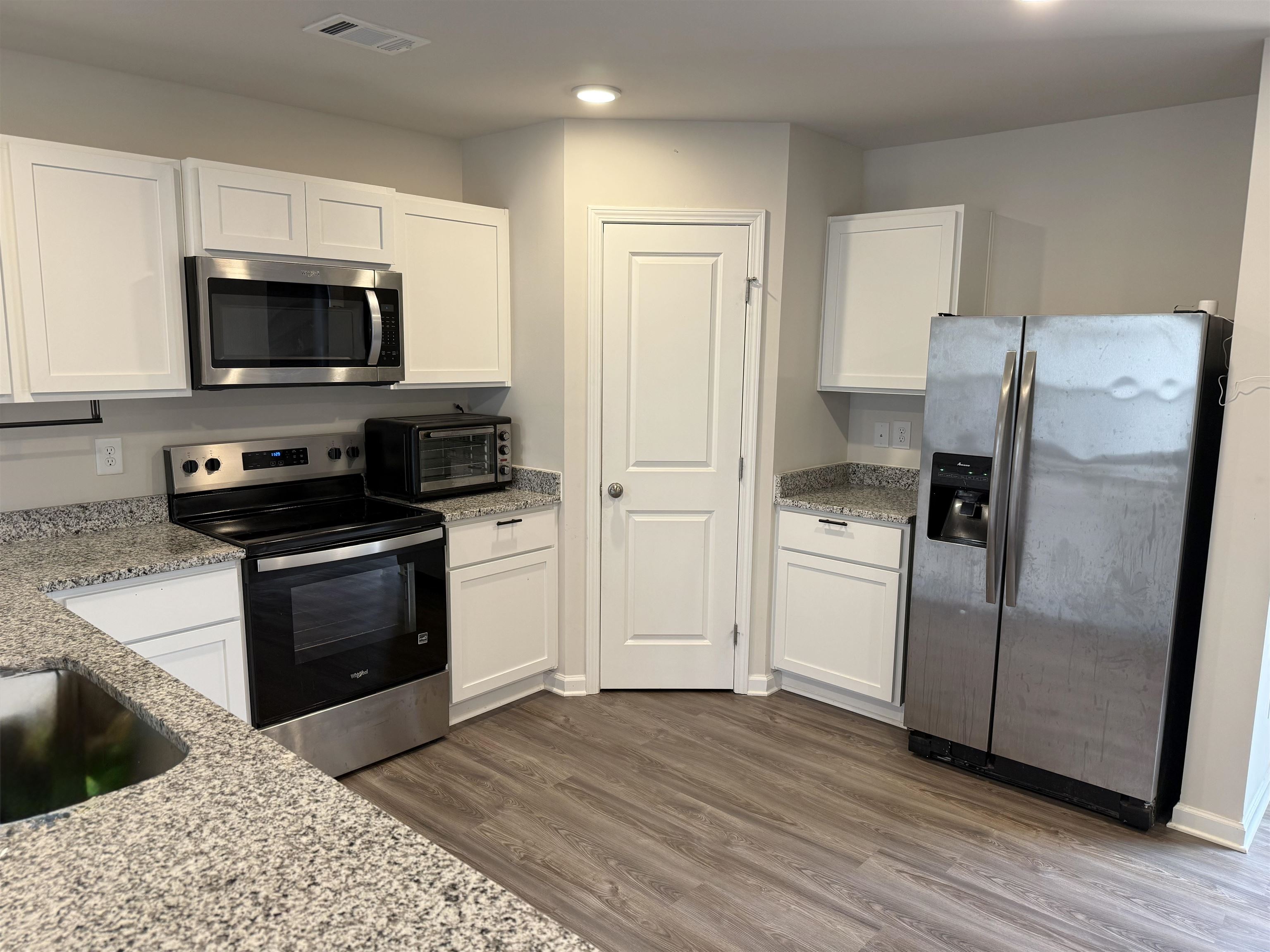 579 Potter Road Property Photo 10
