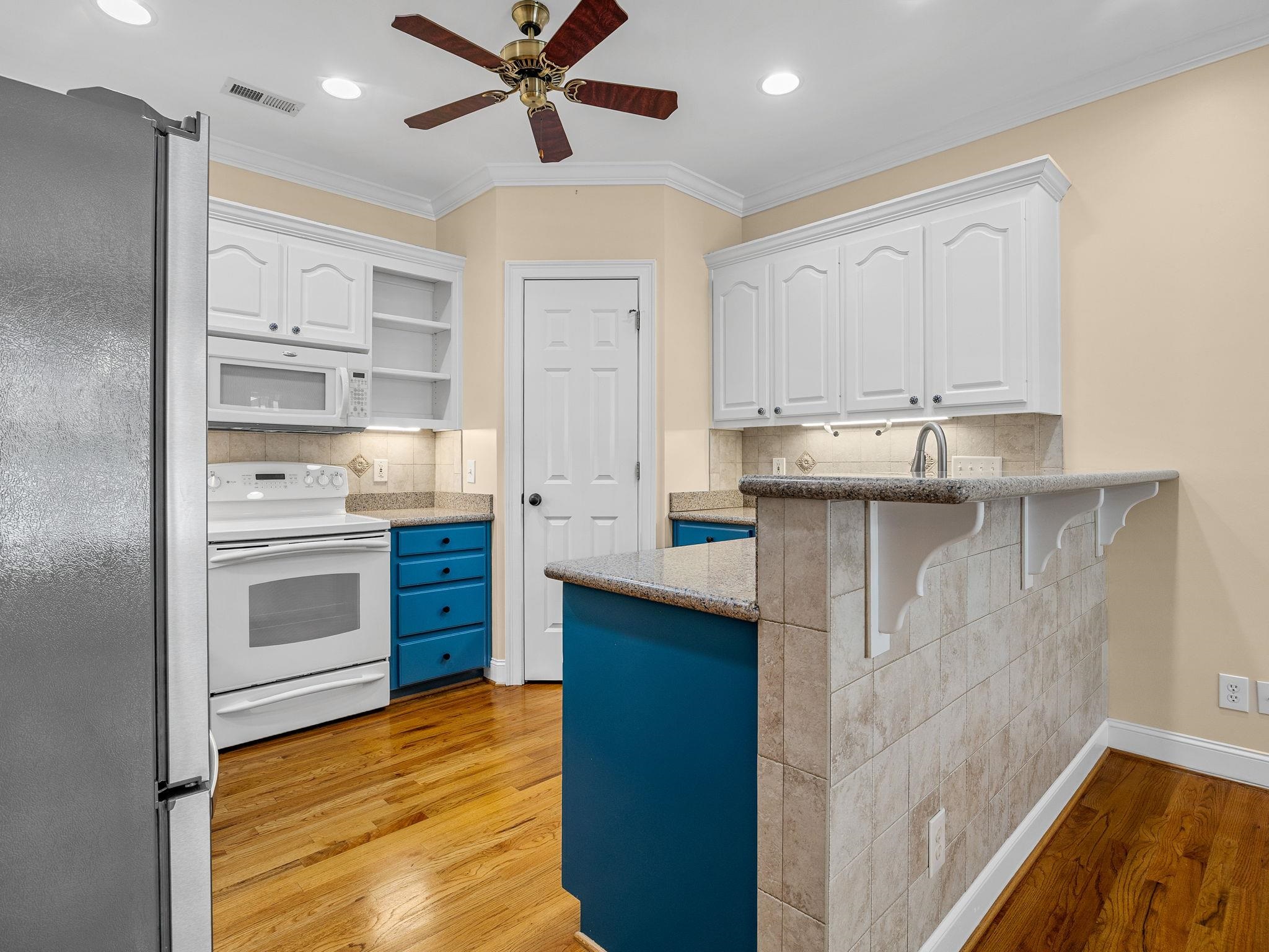 215 Arbours Common Court Property Photo 11