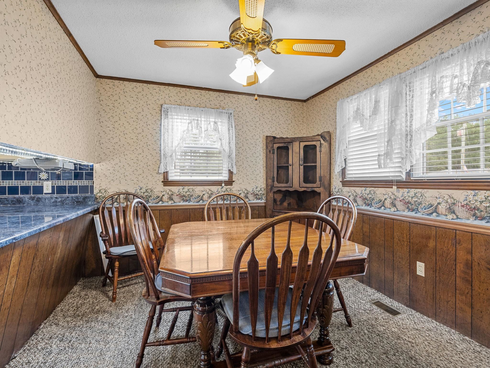 808 Primrose Lane Property Photo 12
