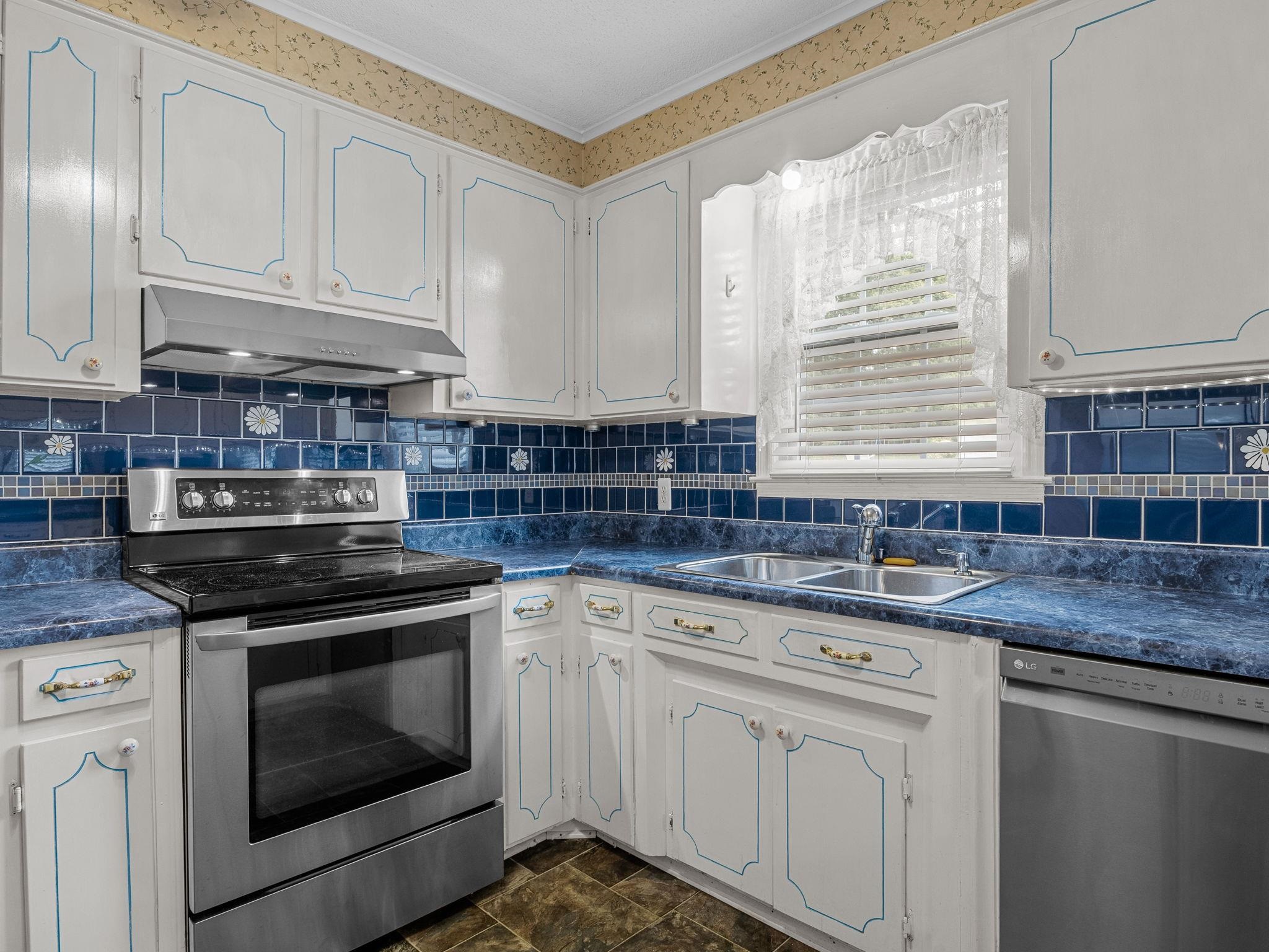 808 Primrose Lane Property Photo 15