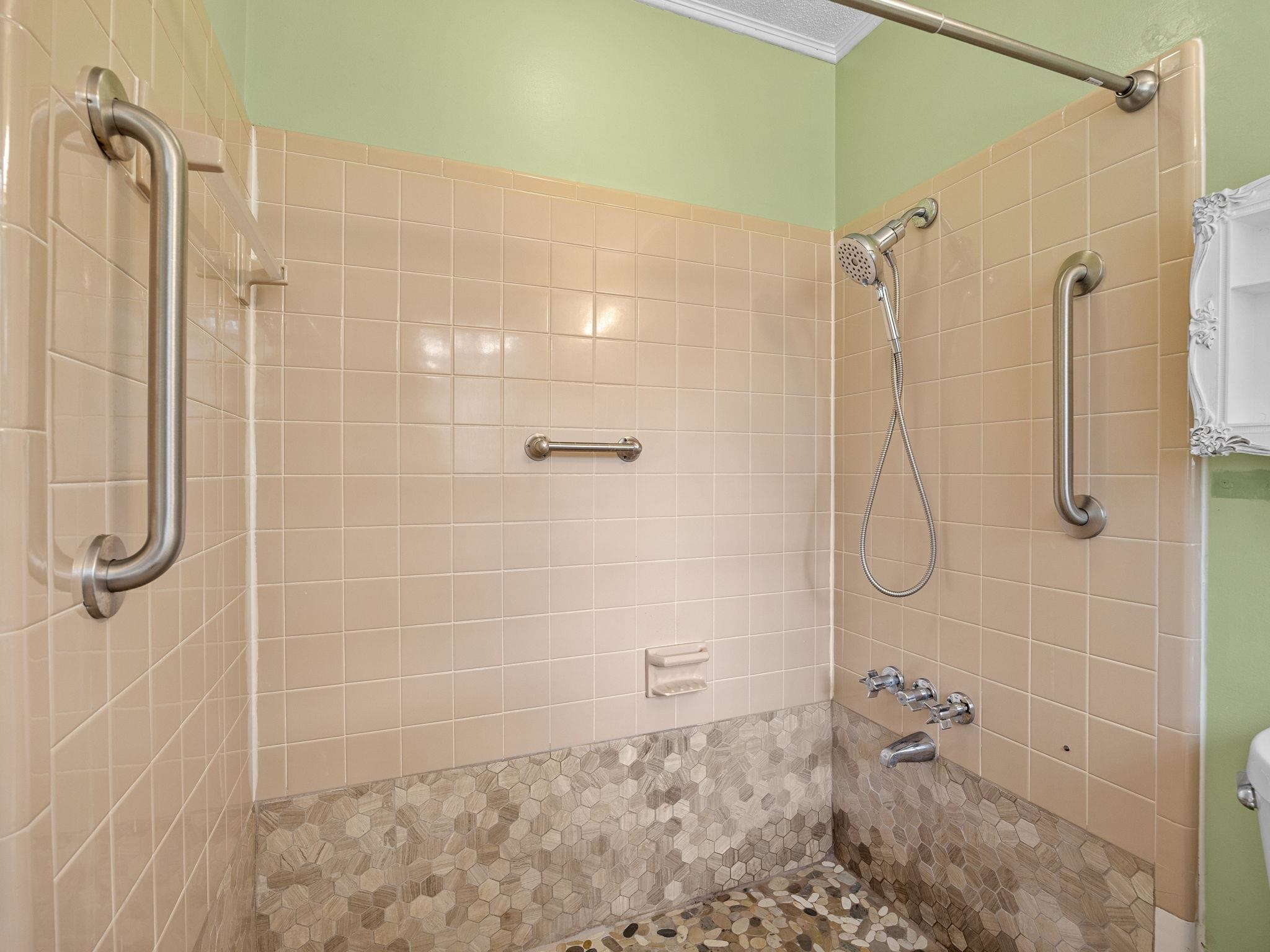 808 Primrose Lane Property Photo 23
