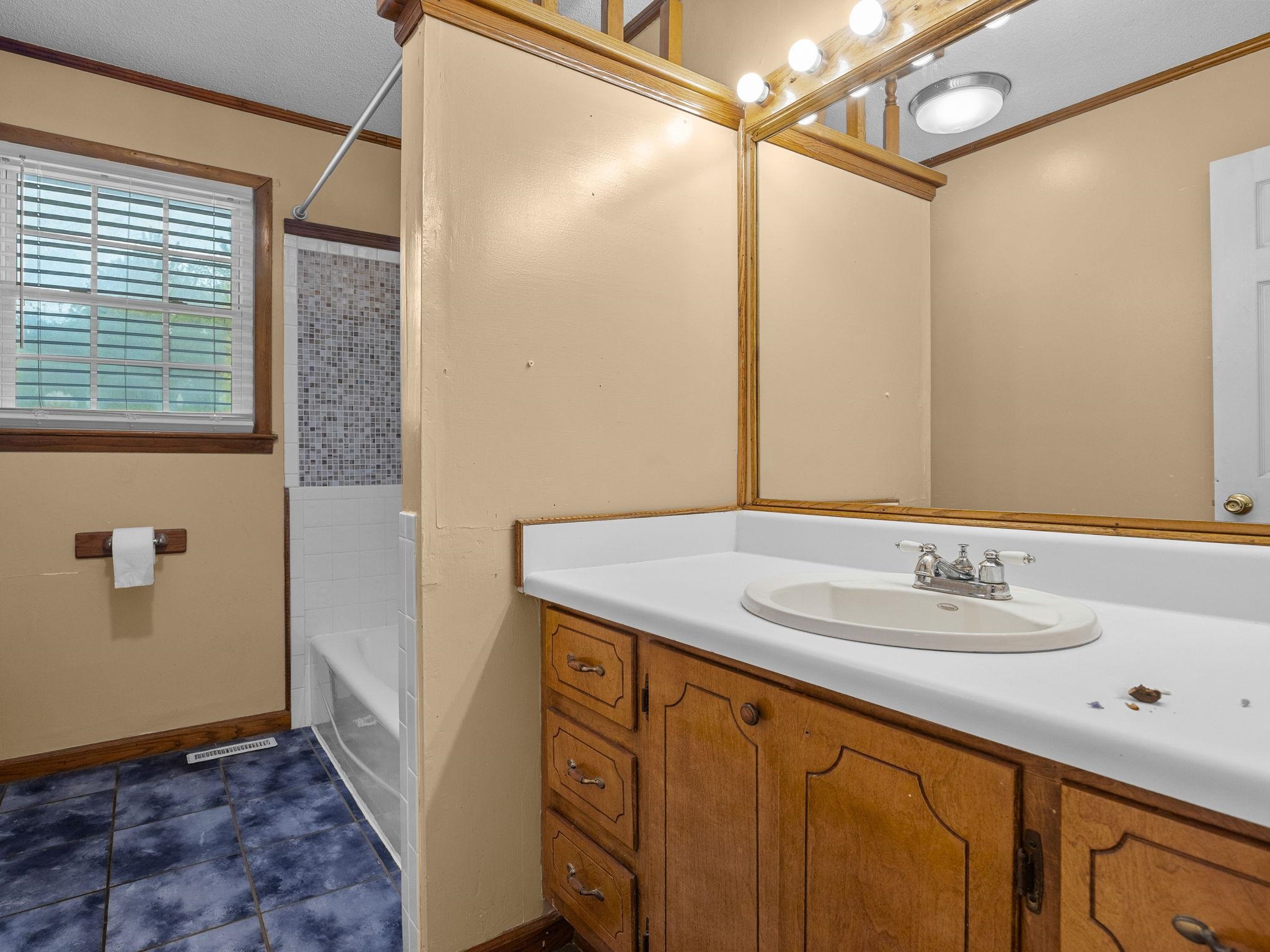 808 Primrose Lane Property Photo 27