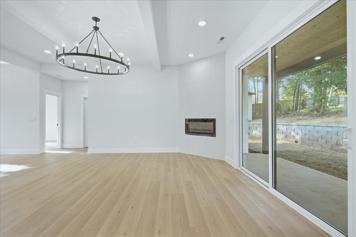 201 Maple Street Property Photo 7