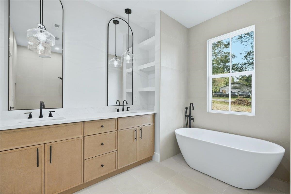 201 Maple Street Property Photo 23