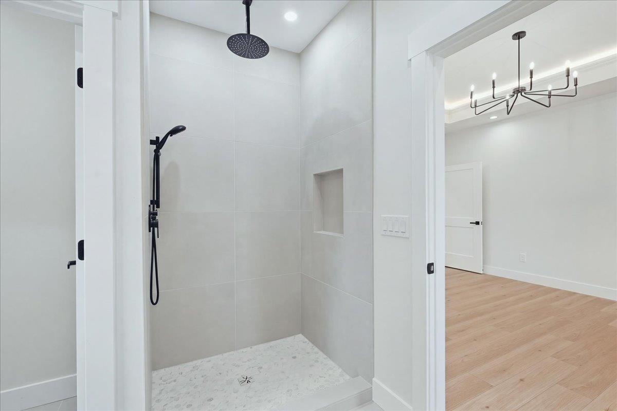 201 Maple Street Property Photo 24