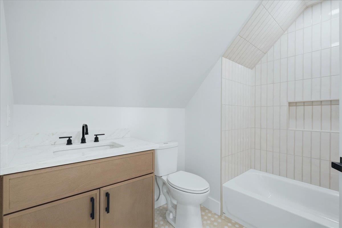 201 Maple Street Property Photo 28