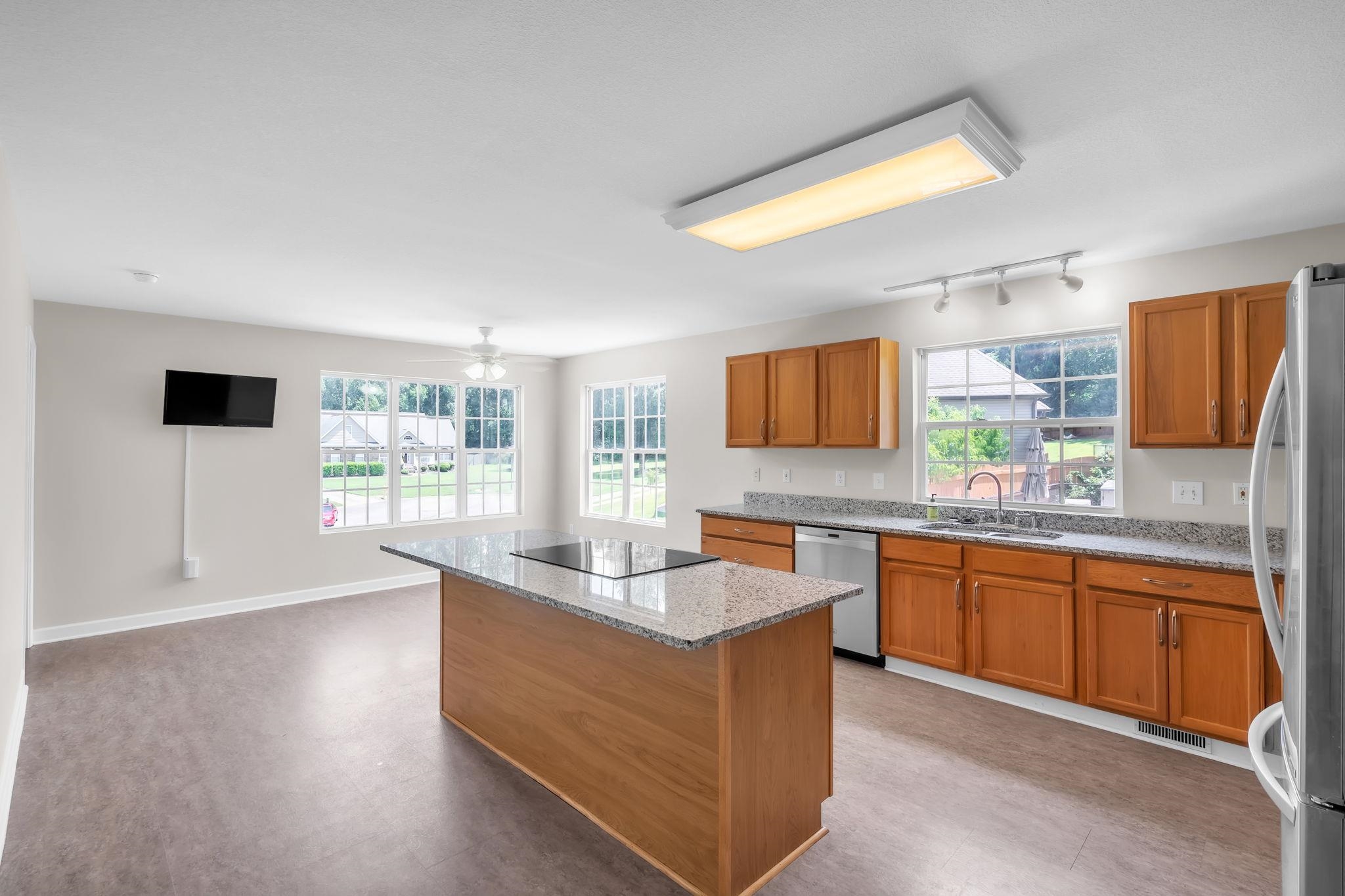 356 Garnet Valley Drive Property Photo 13