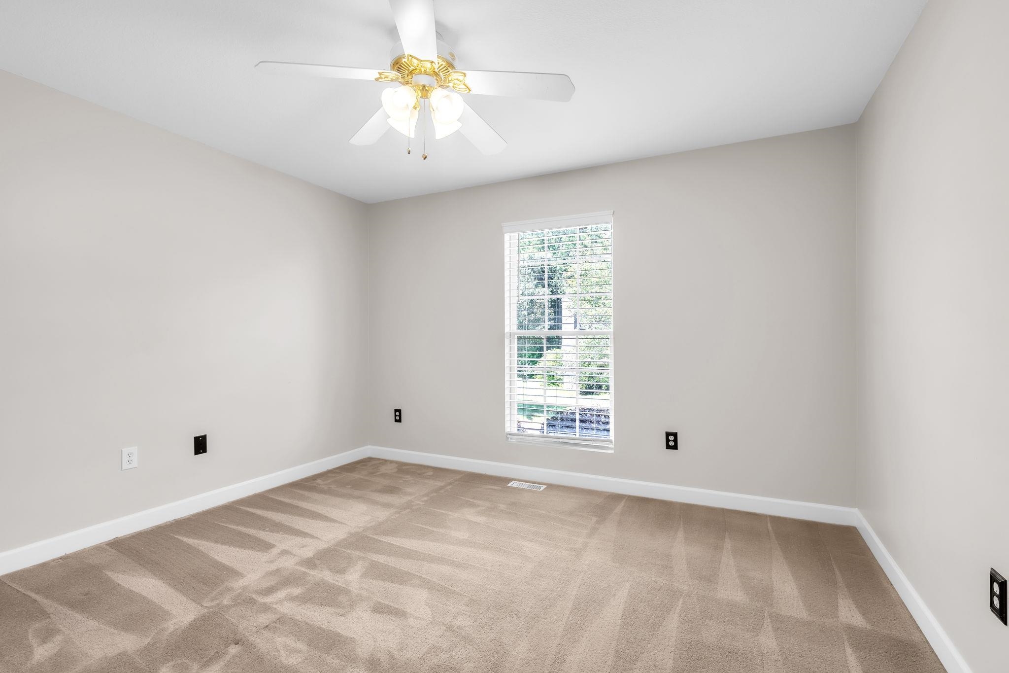 356 Garnet Valley Drive Property Photo 18