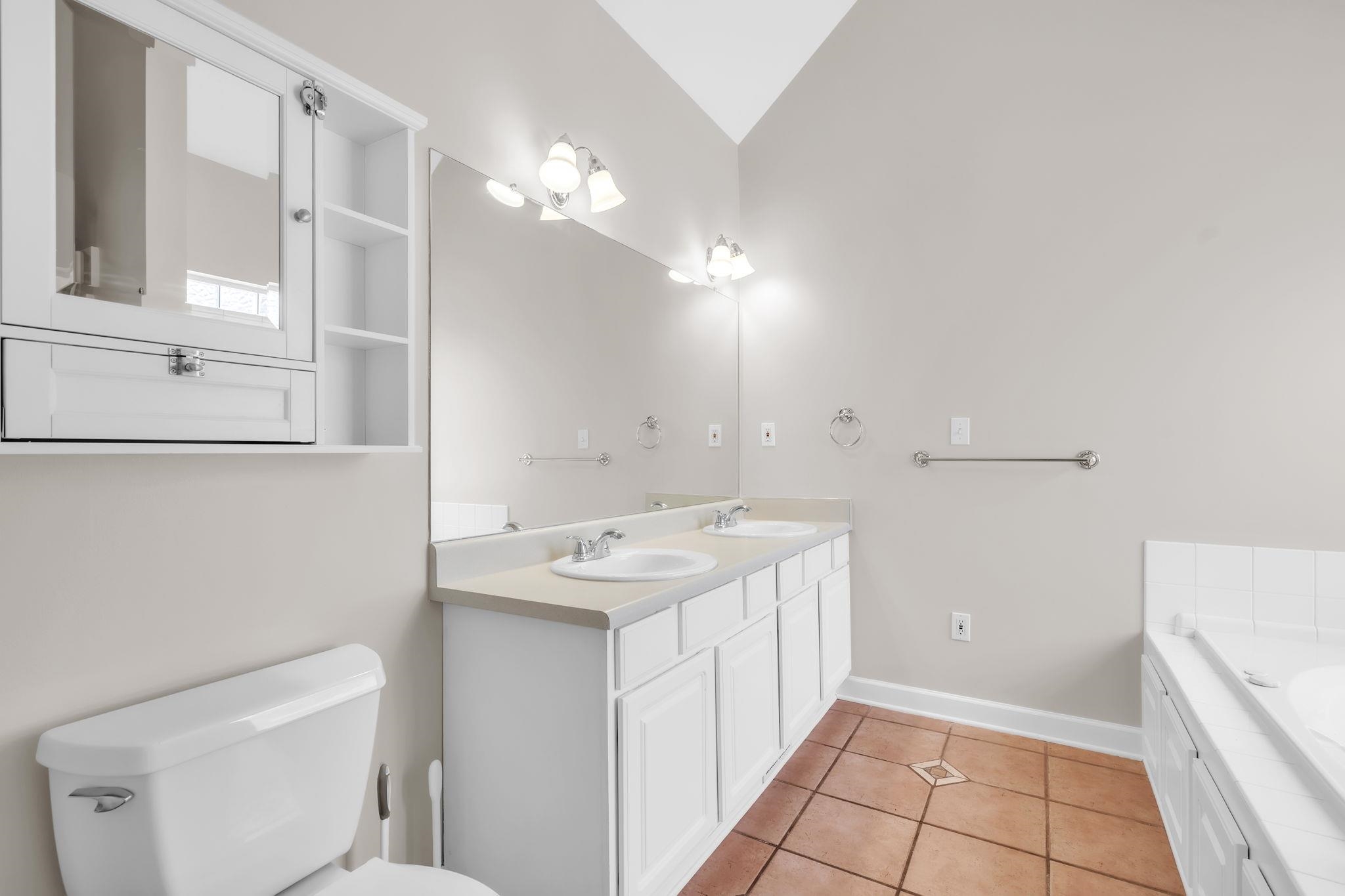 356 Garnet Valley Drive Property Photo 20