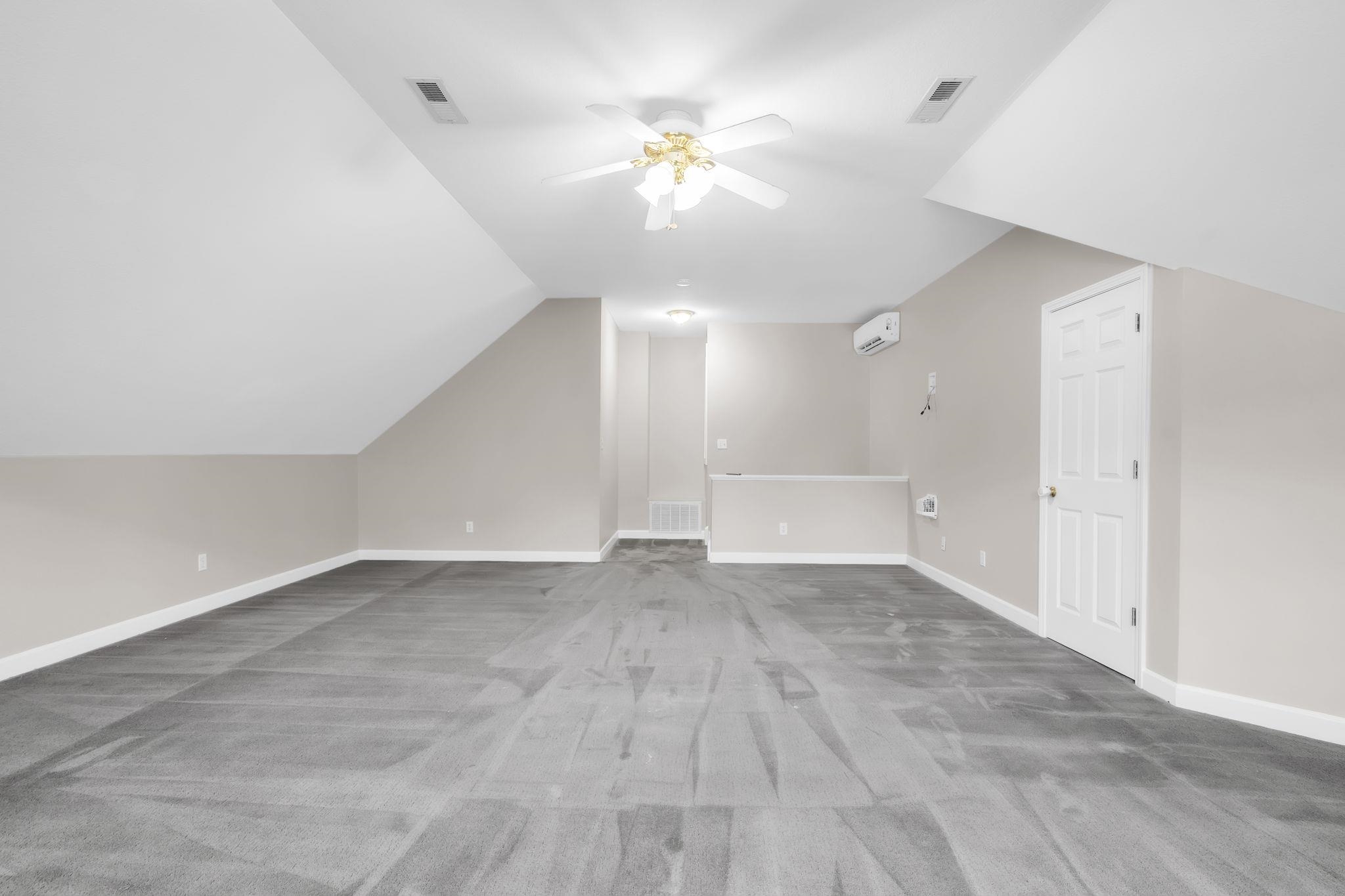 356 Garnet Valley Drive Property Photo 22