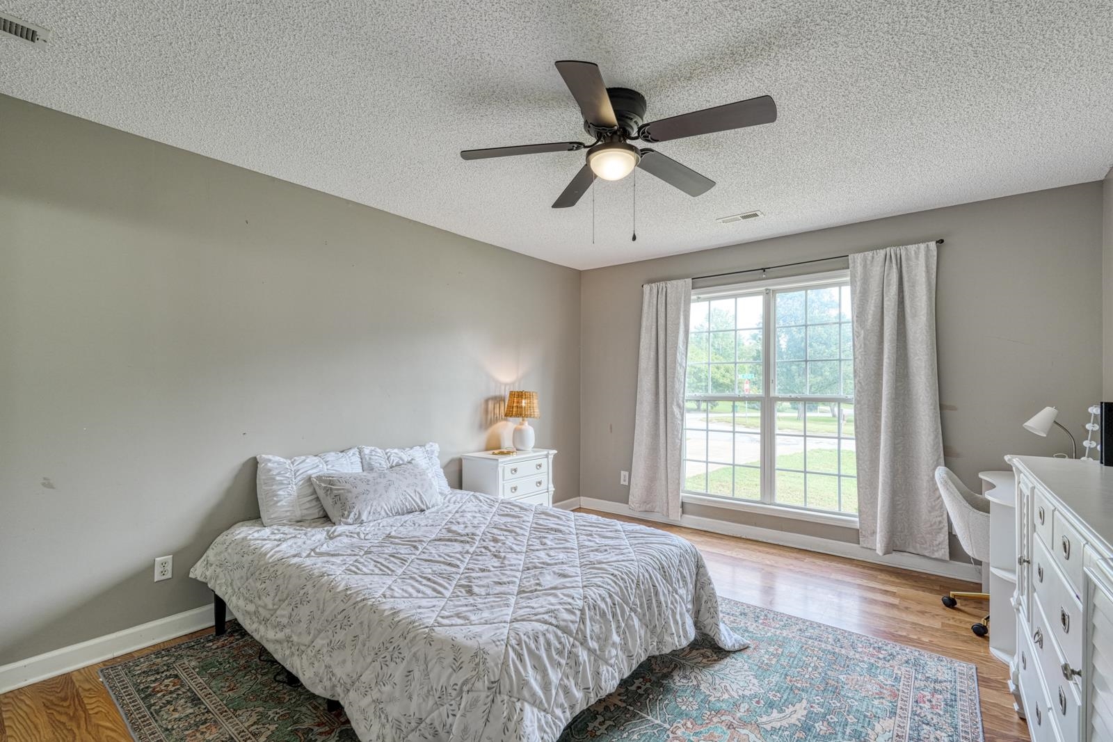 300 E Myles Lane Property Photo 22