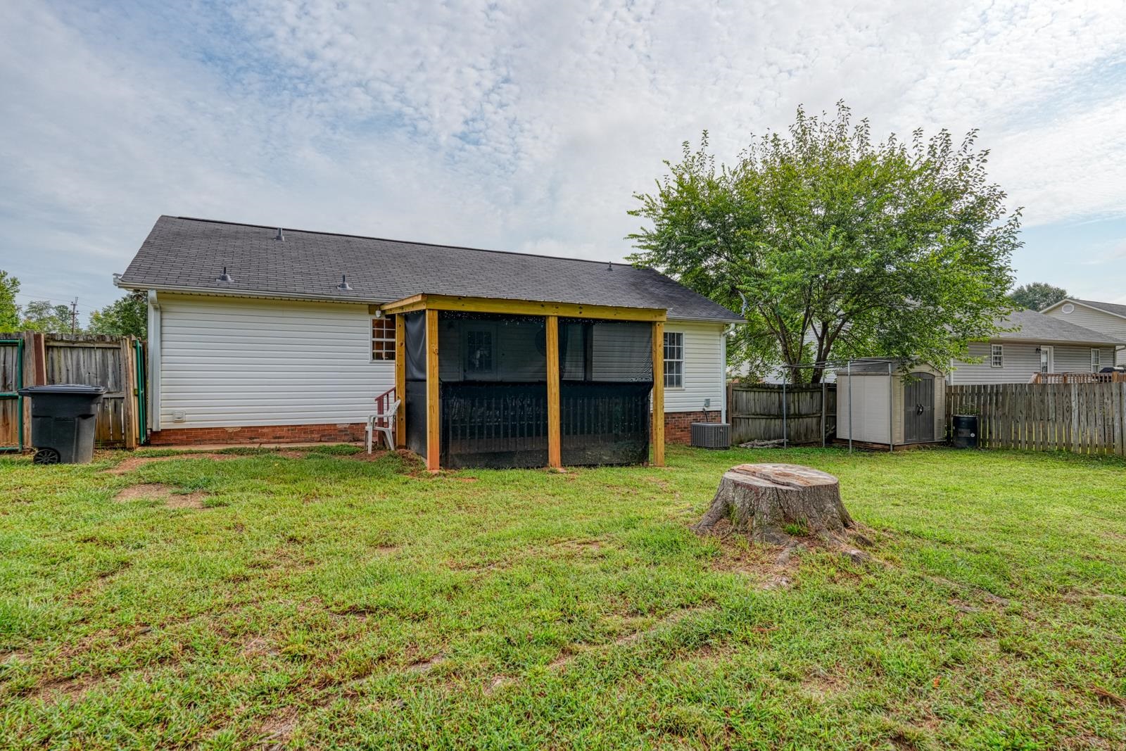 300 E Myles Lane Property Photo 30
