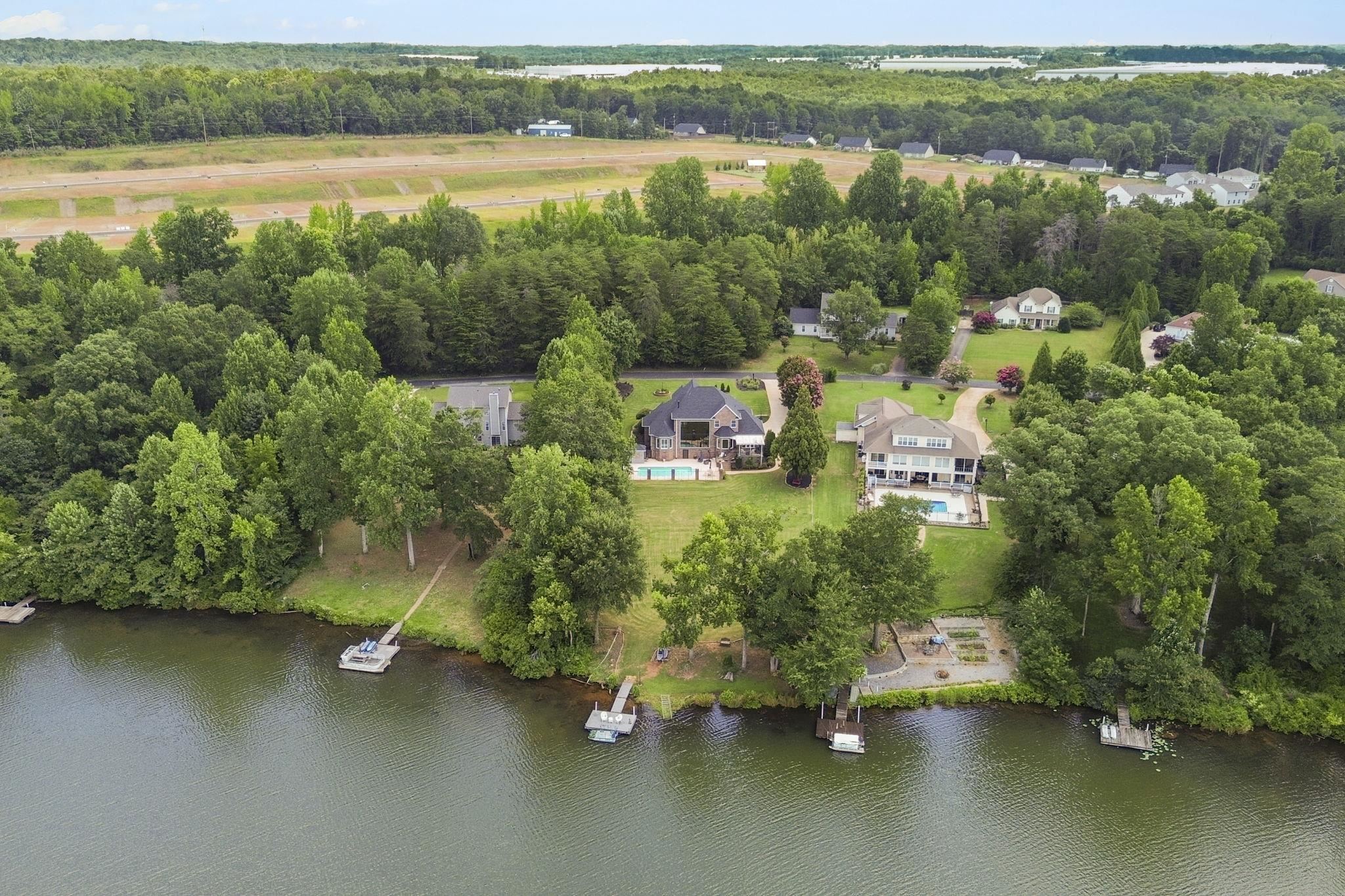 227 Woodlake Drive Property Photo 5