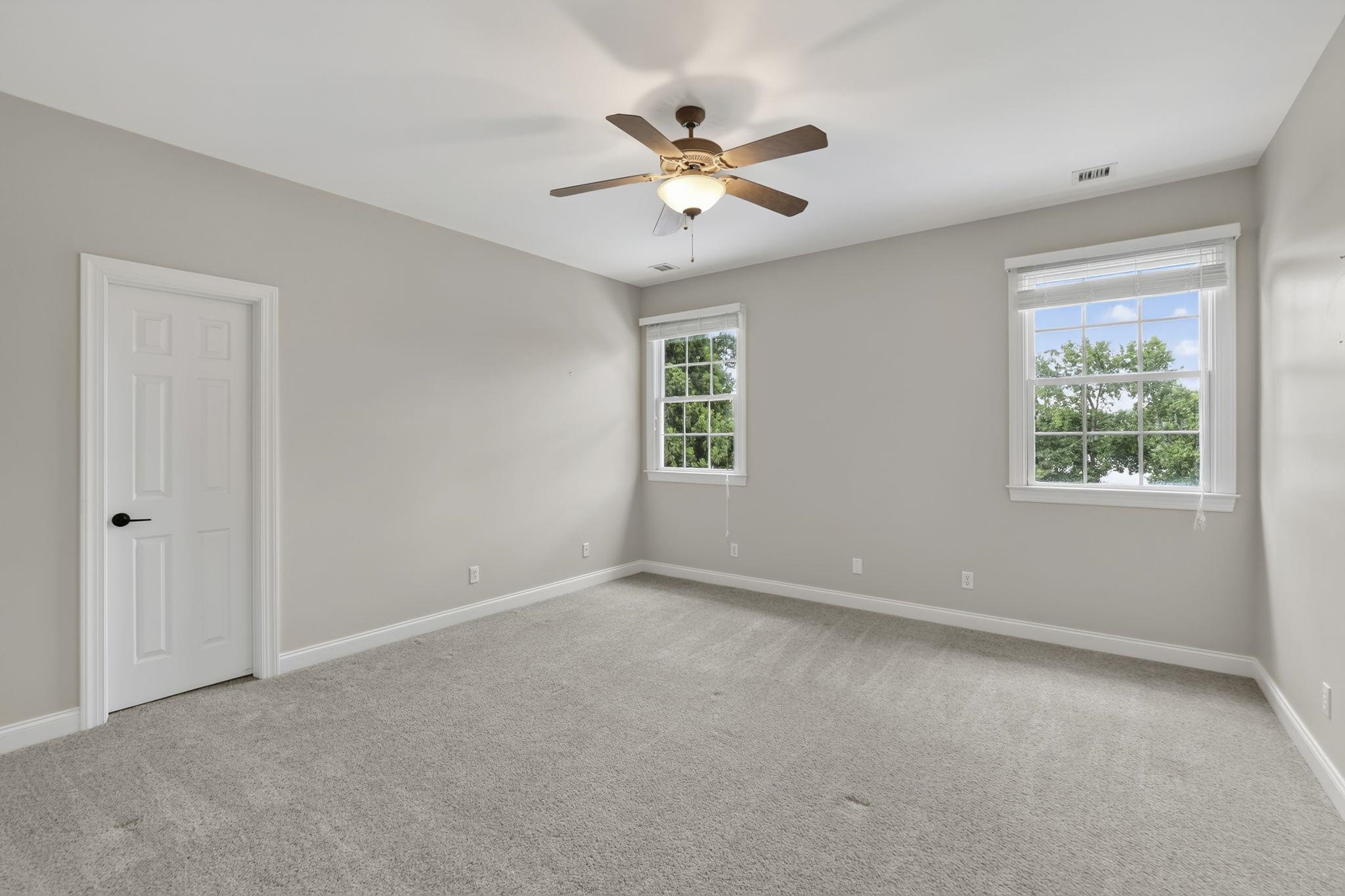 227 Woodlake Drive Property Photo 30