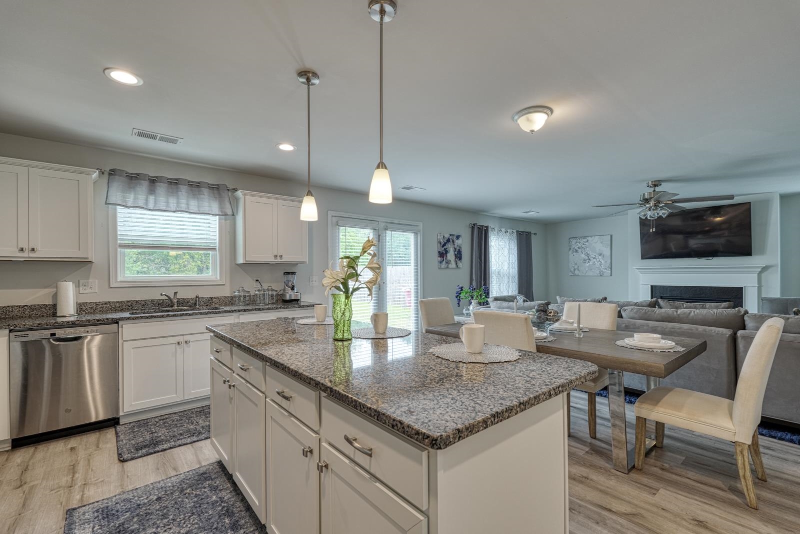 454 Grantham Court Property Photo 10