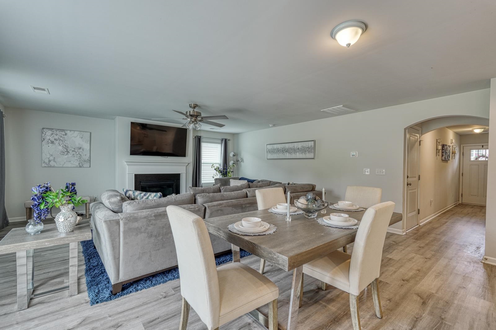 454 Grantham Court Property Photo 15