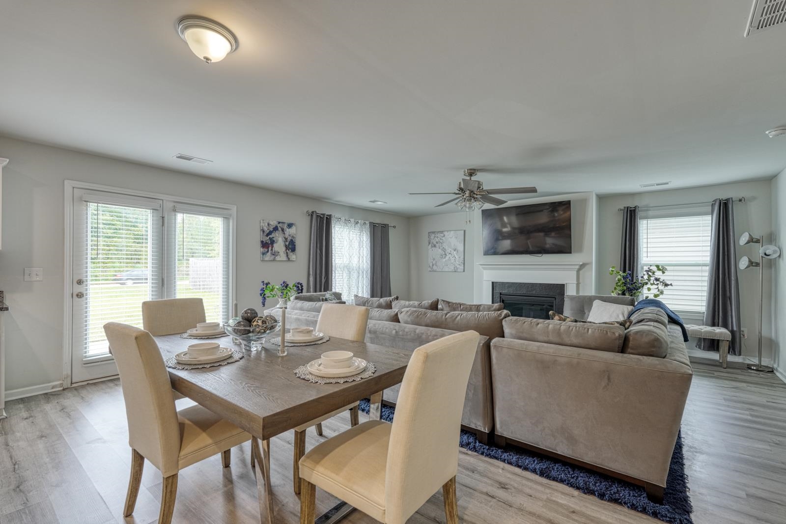 454 Grantham Court Property Photo 16
