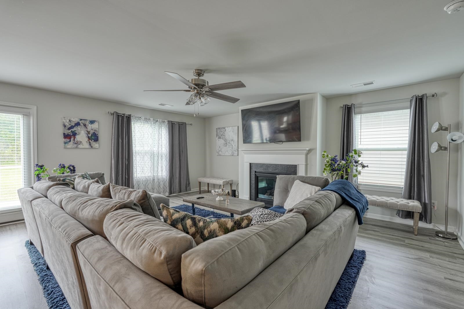 454 Grantham Court Property Photo 18
